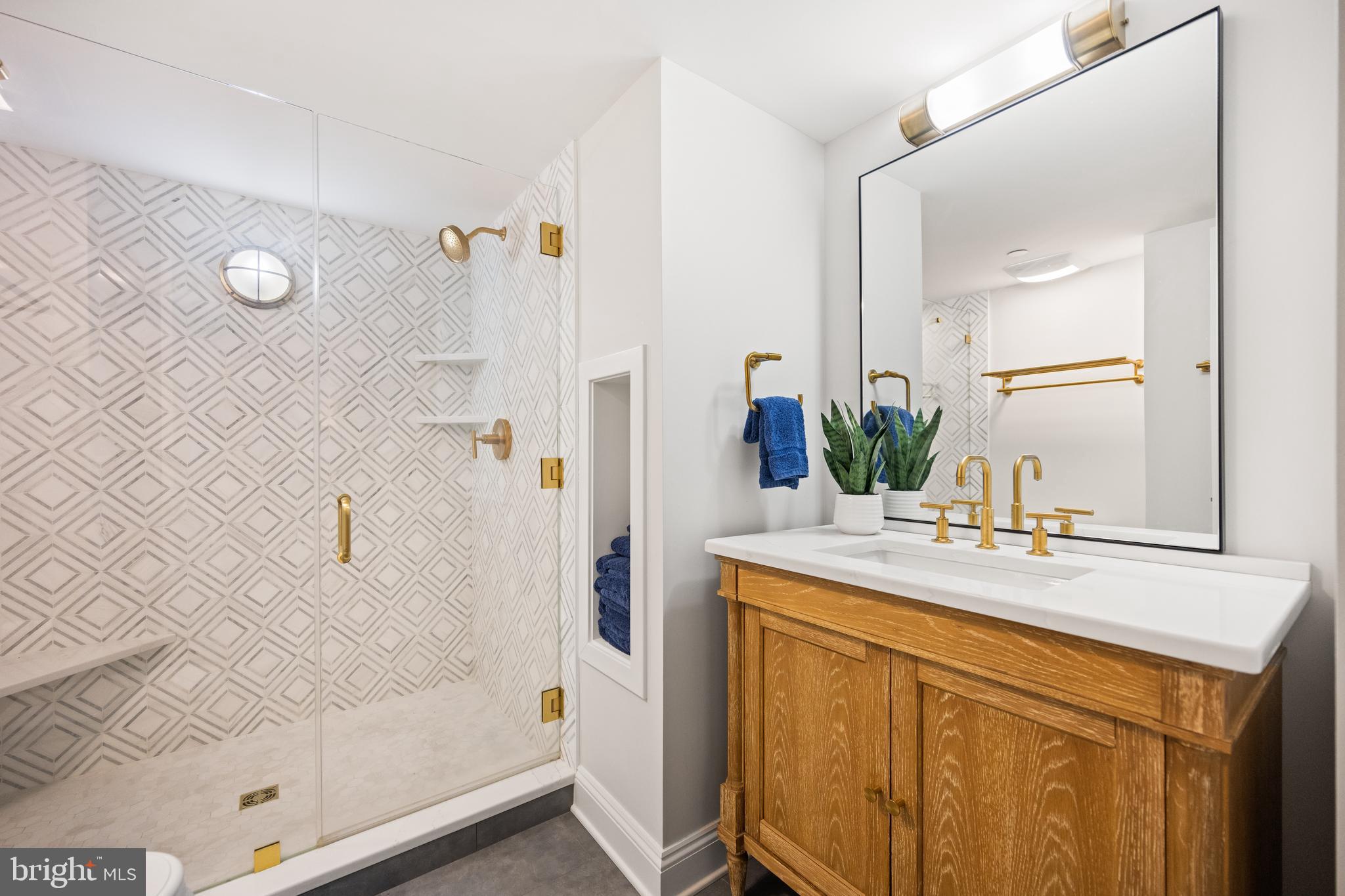 HISTORIC DISTRICT - Residential