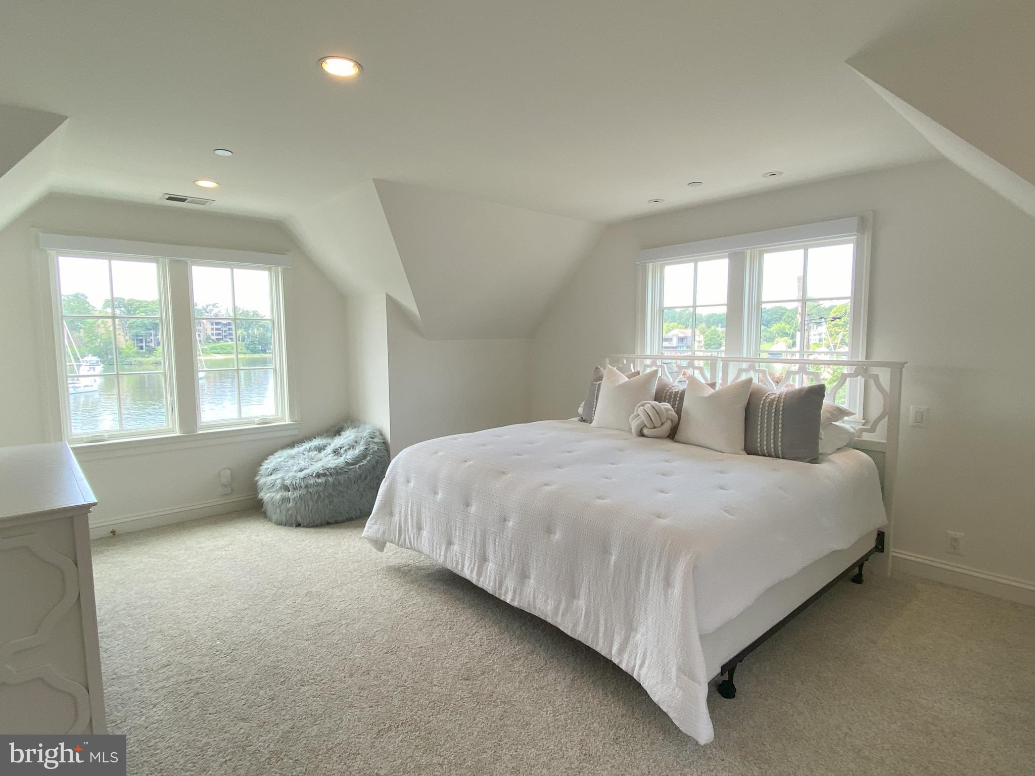 HISTORIC DISTRICT - Residential