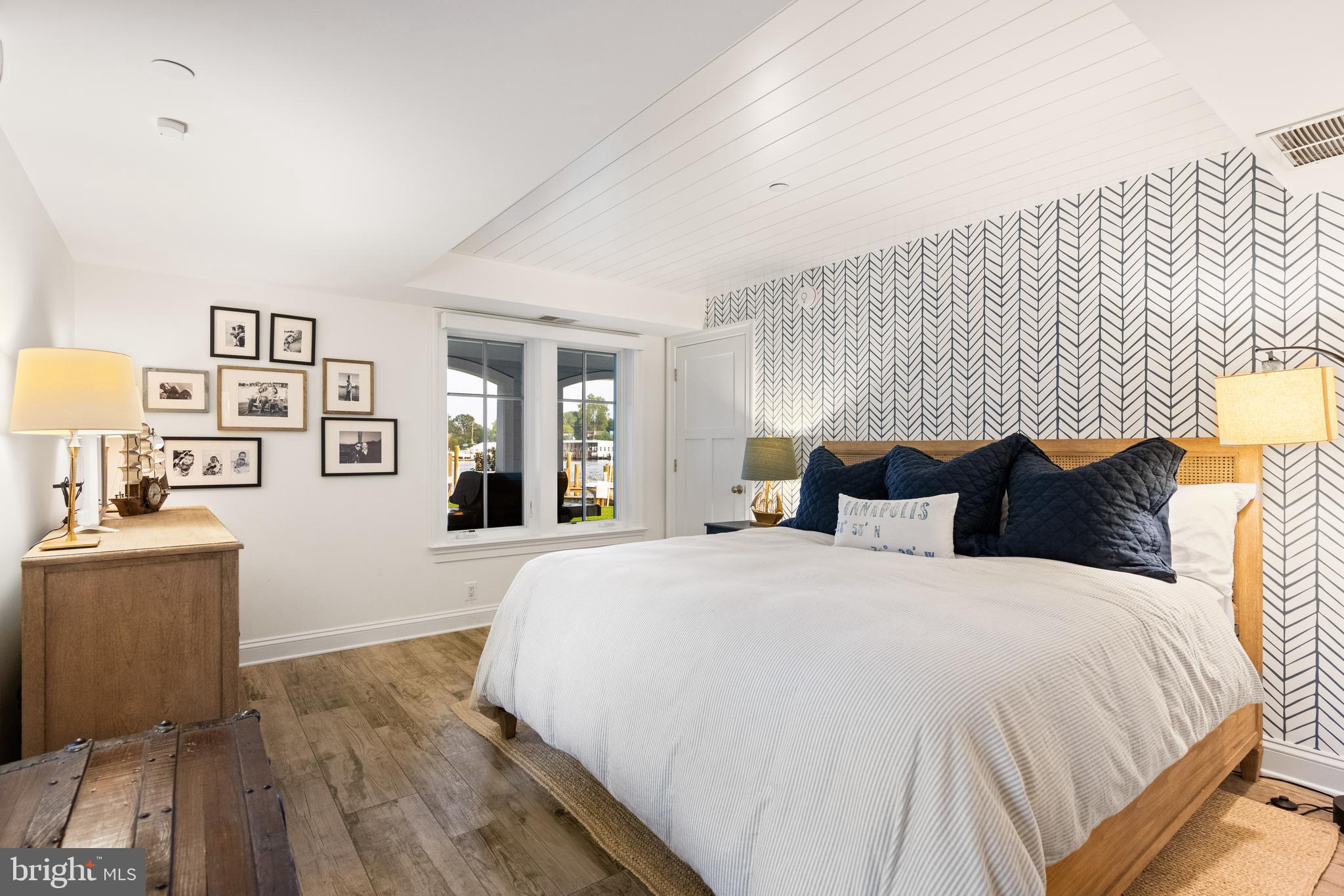 HISTORIC DISTRICT - Residential