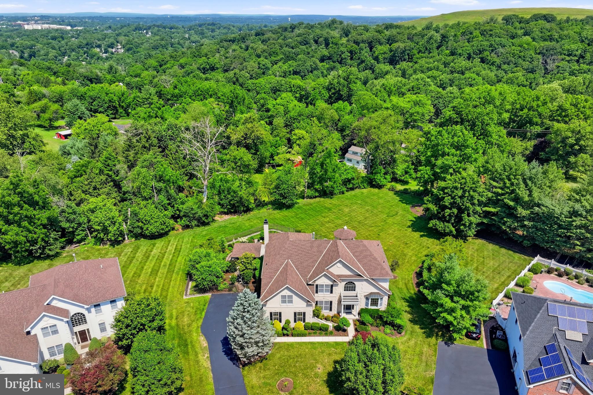 2303 REDTAIL ROAD
