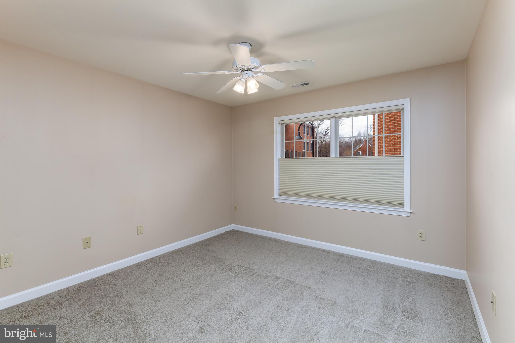 FALLS STATION - Residential Lease