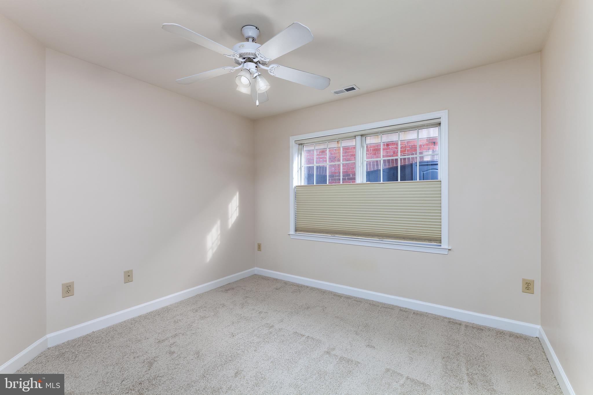 FALLS STATION - Residential Lease