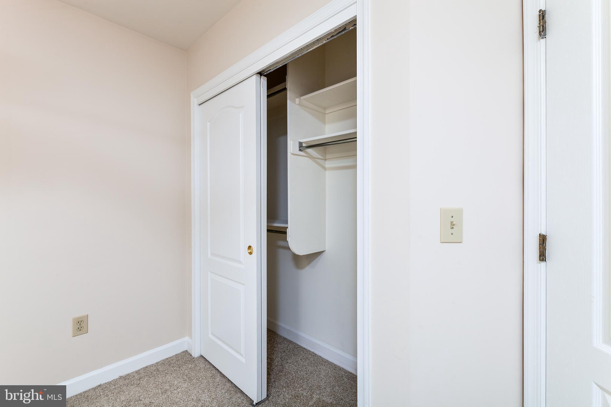 FALLS STATION - Residential Lease