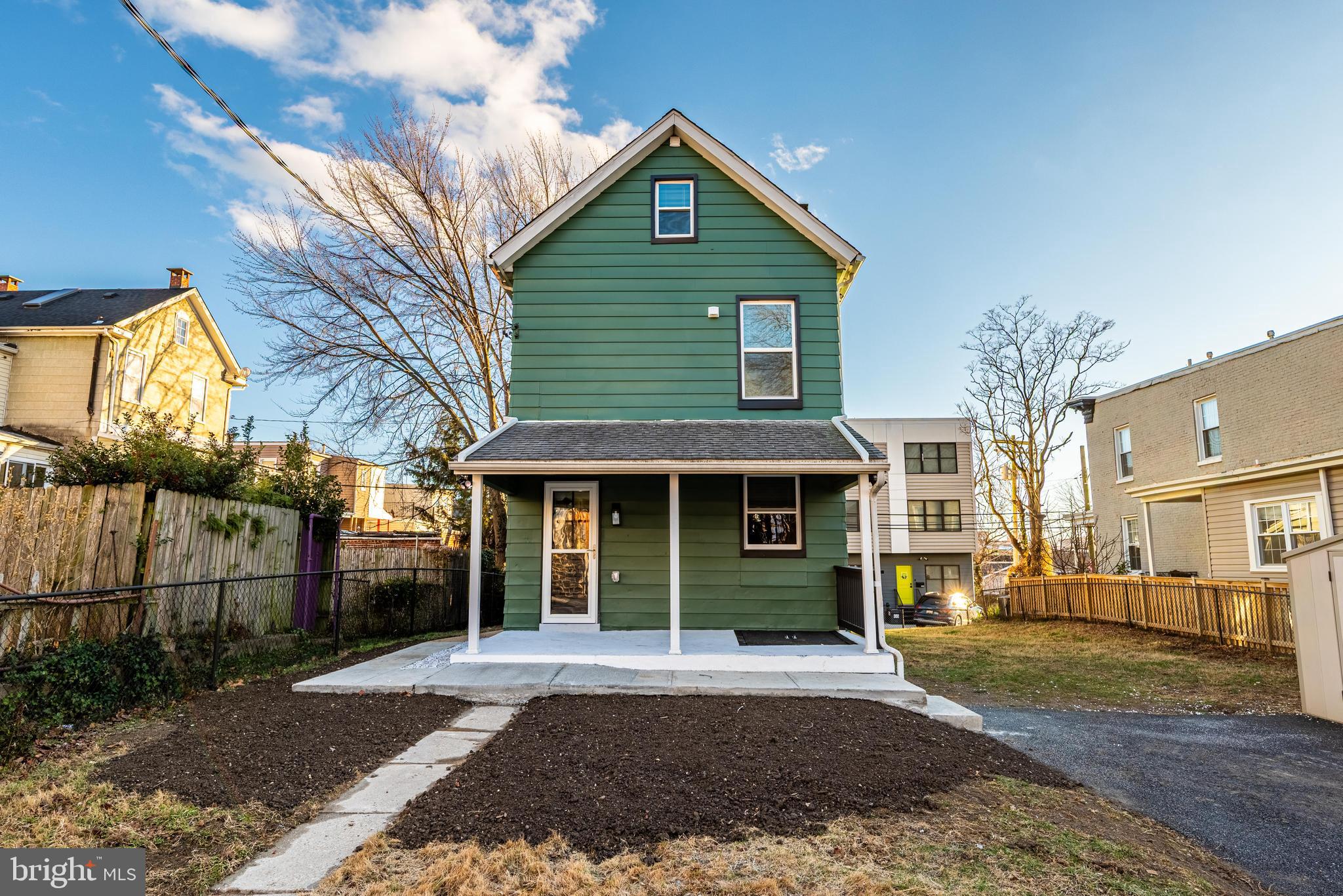 HAMPDEN HISTORIC DISTRICT - Residential