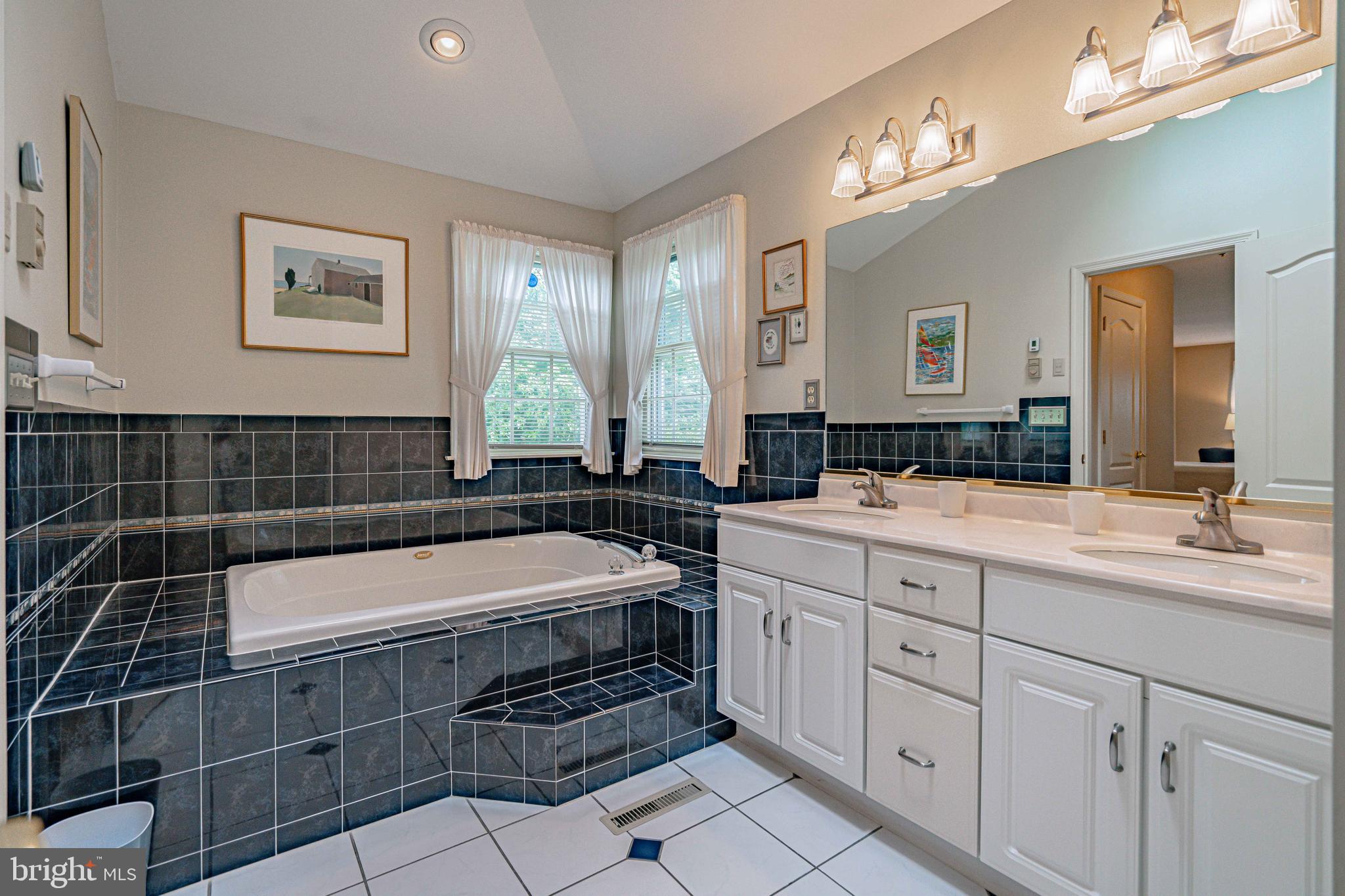 RIDGE VIEW ESTATES - Residential