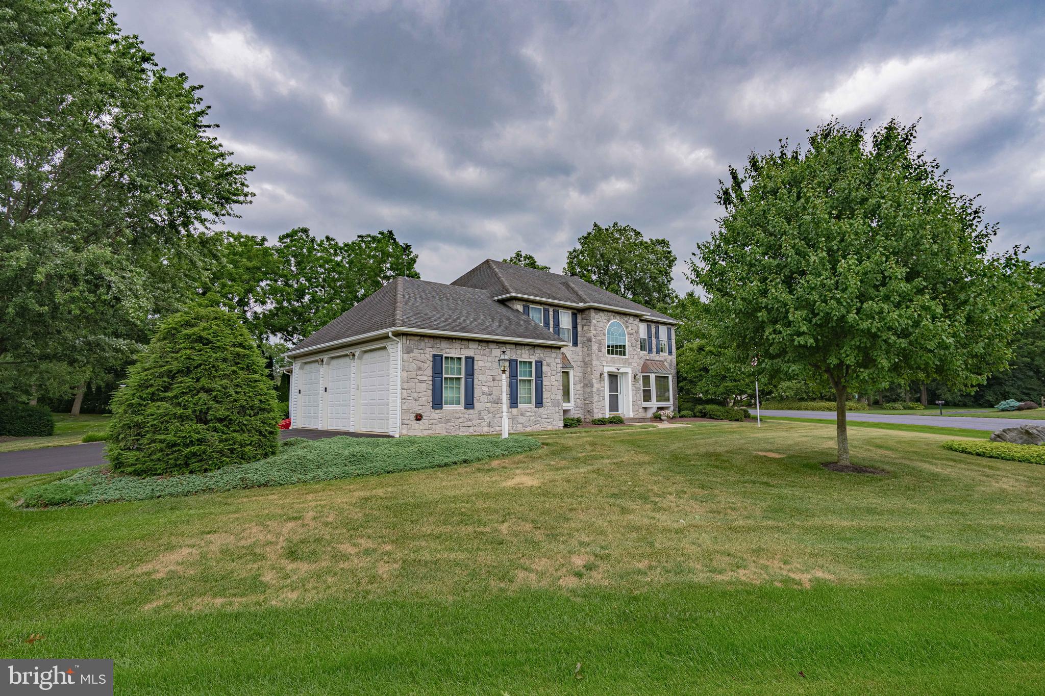 RIDGE VIEW ESTATES - Residential