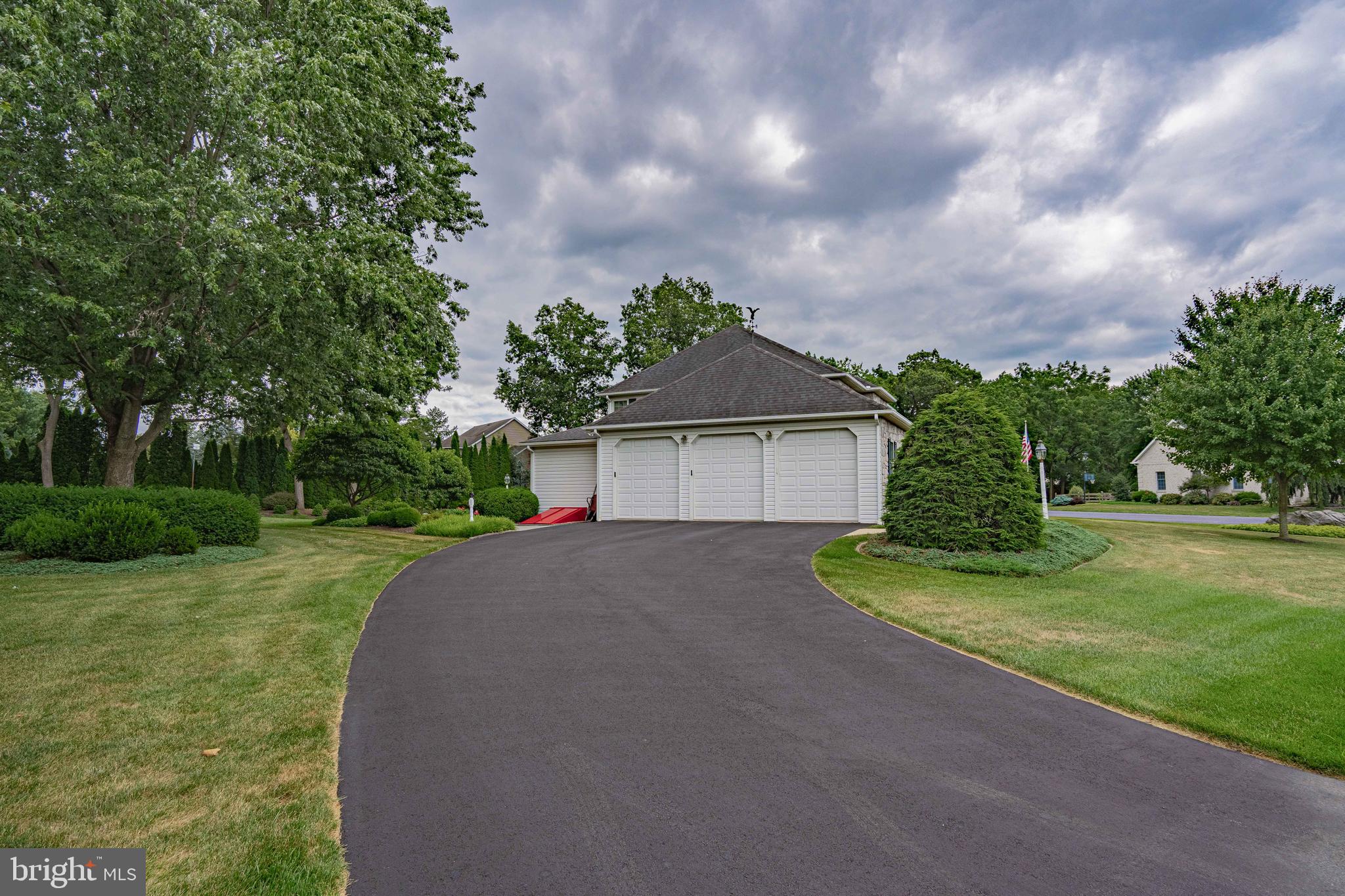 RIDGE VIEW ESTATES - Residential