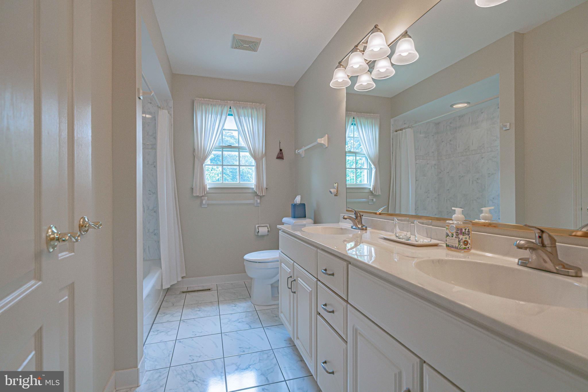 RIDGE VIEW ESTATES - Residential