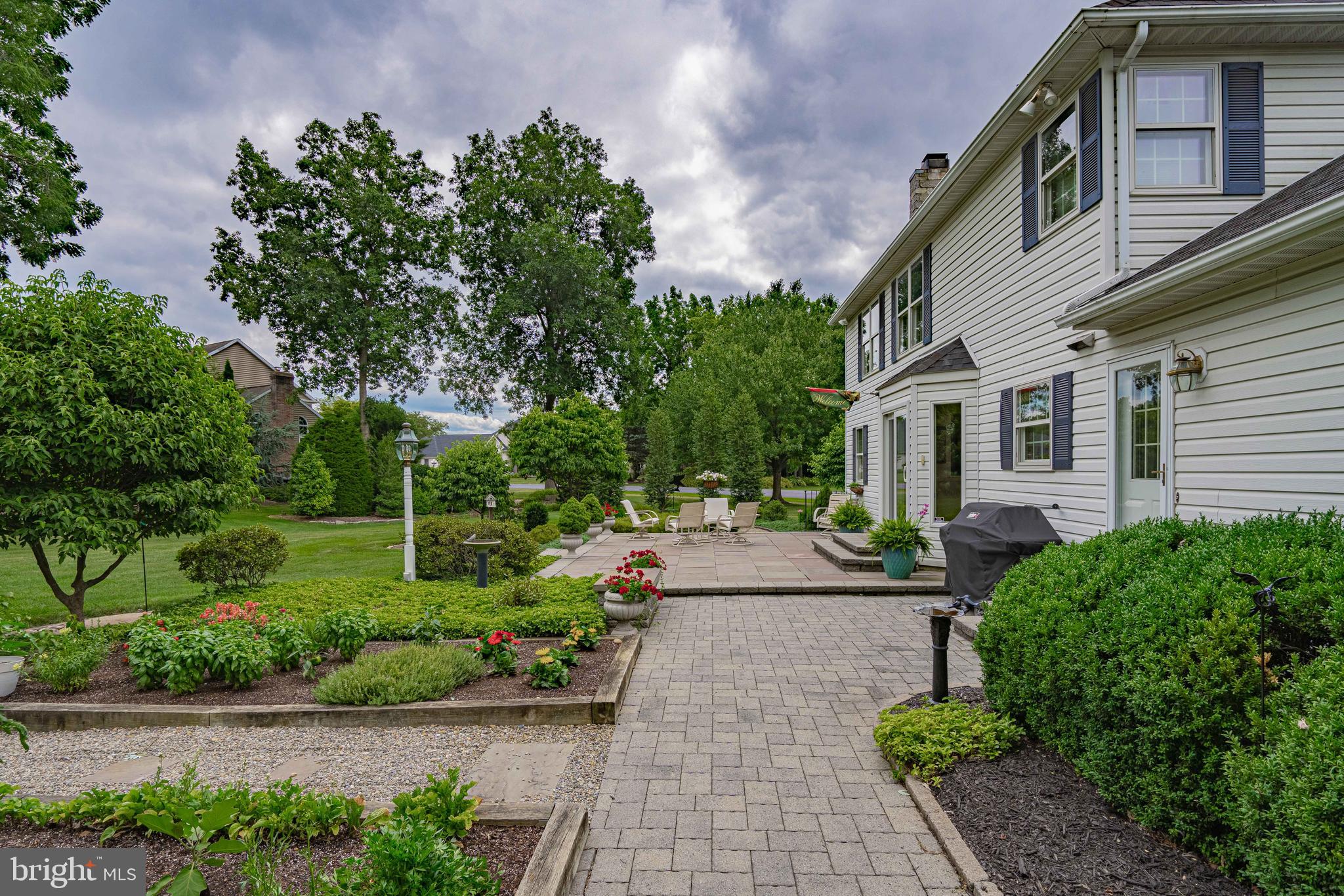 RIDGE VIEW ESTATES - Residential