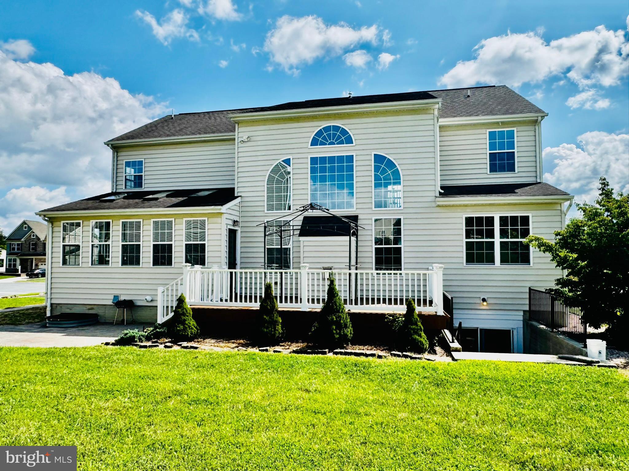 518 CREEKSIDE BOULEVARD