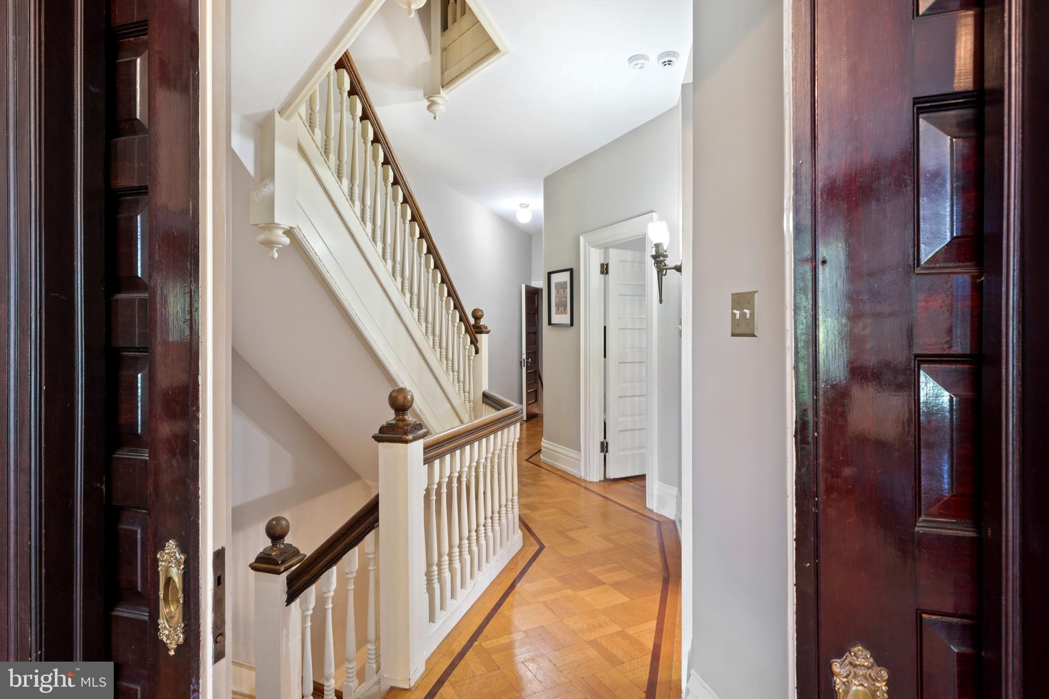 UNIVERSITY CITY - Residential