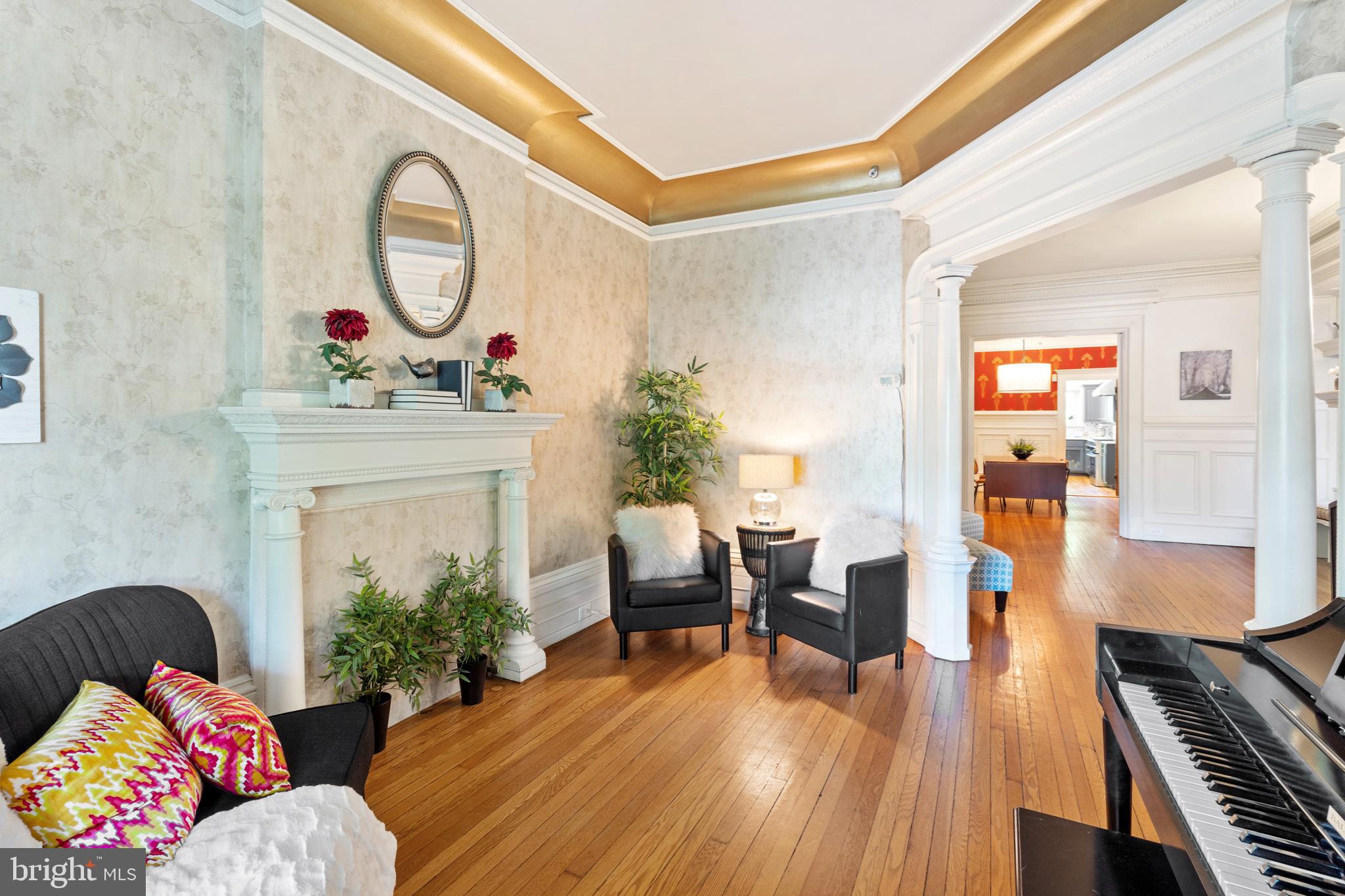 UNIVERSITY CITY - Residential