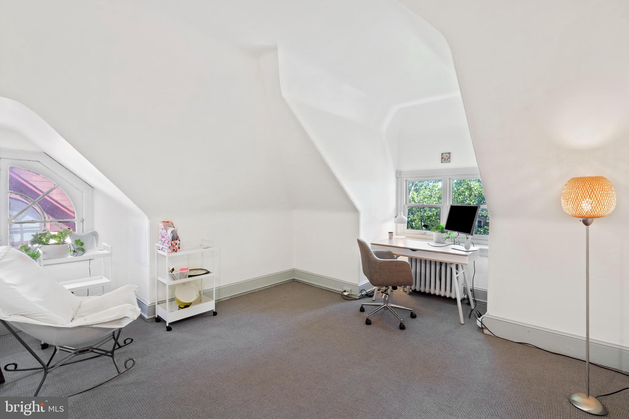 UNIVERSITY CITY - Residential