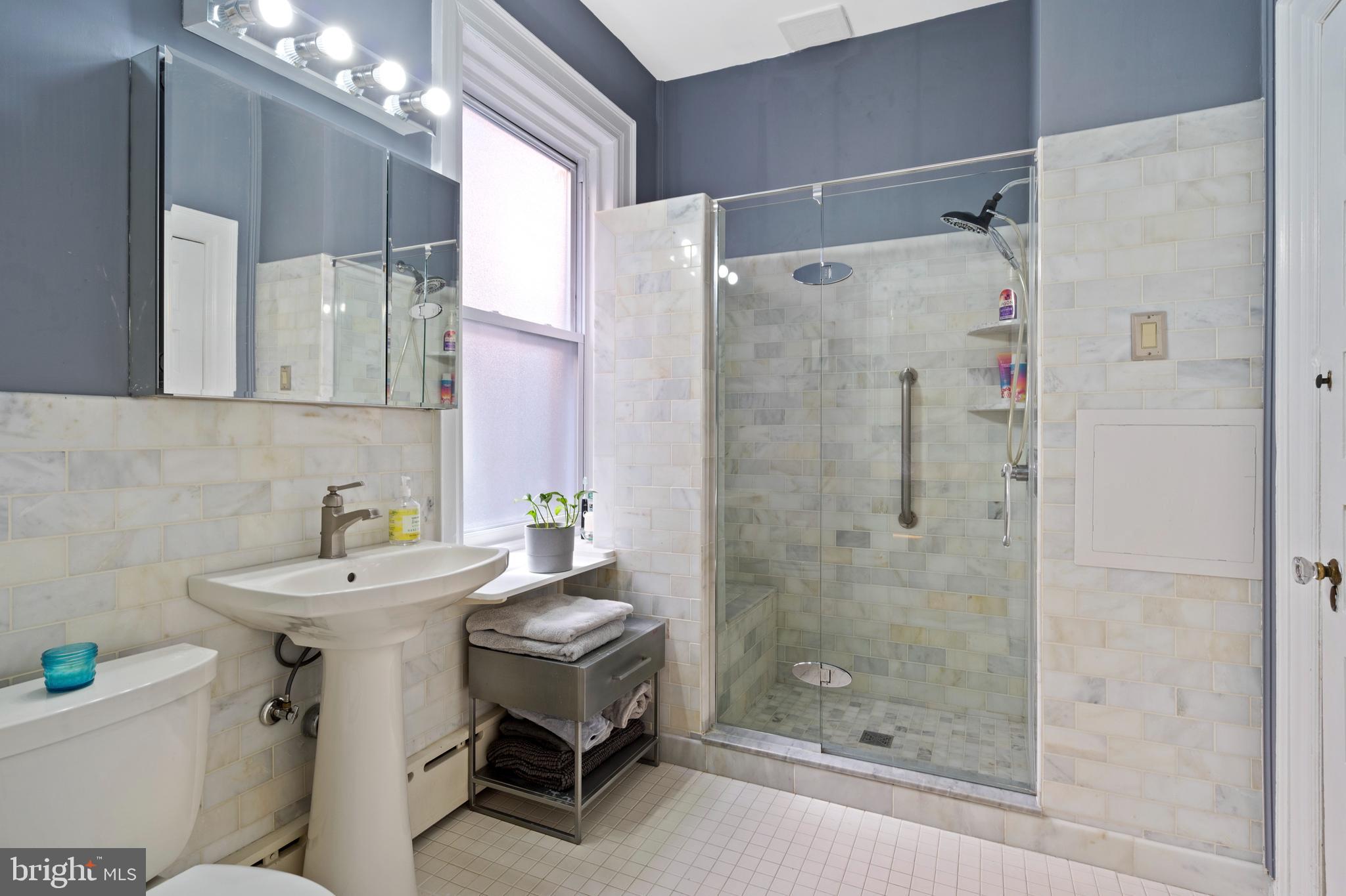 UNIVERSITY CITY - Residential