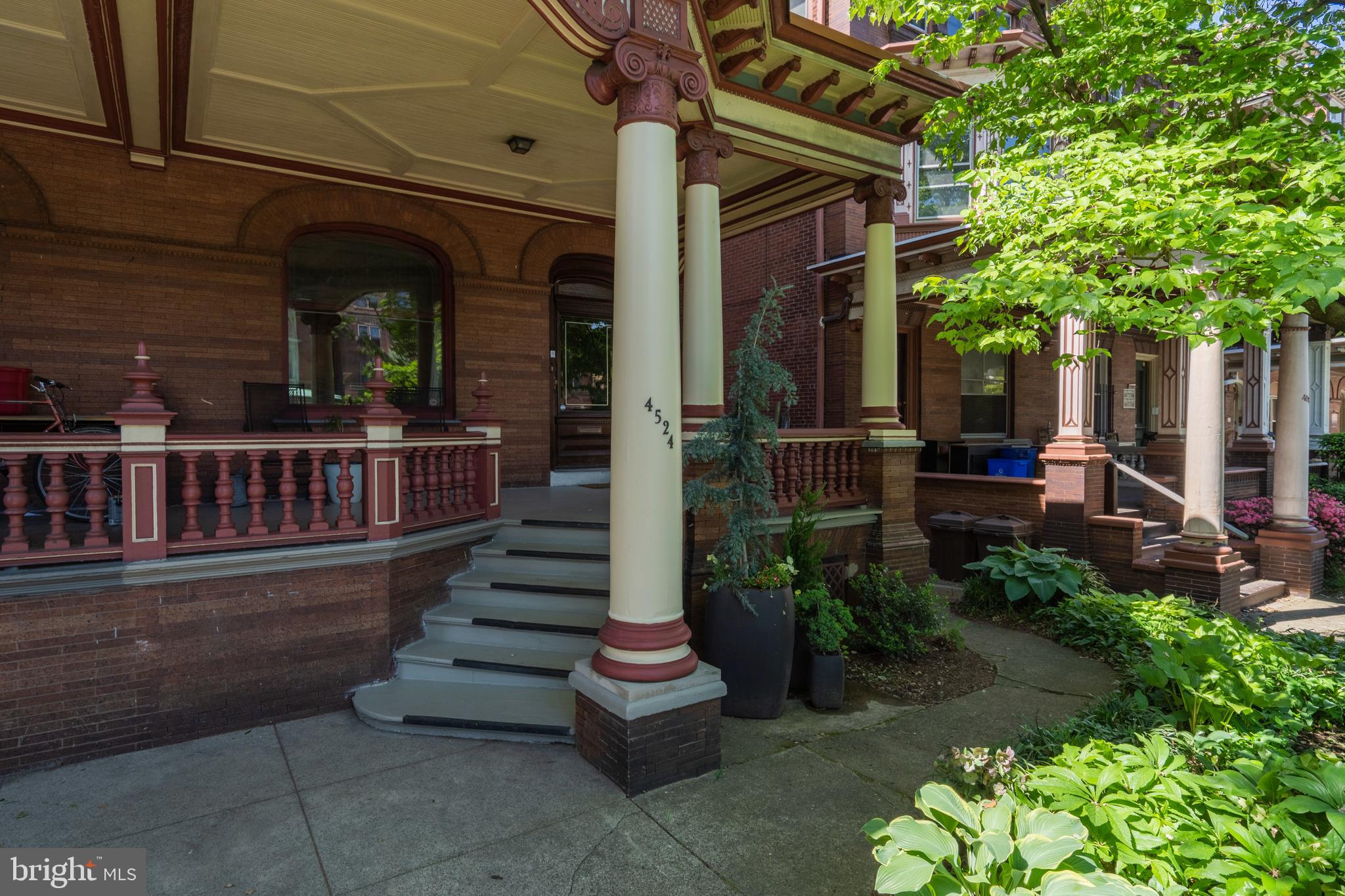 UNIVERSITY CITY - Residential