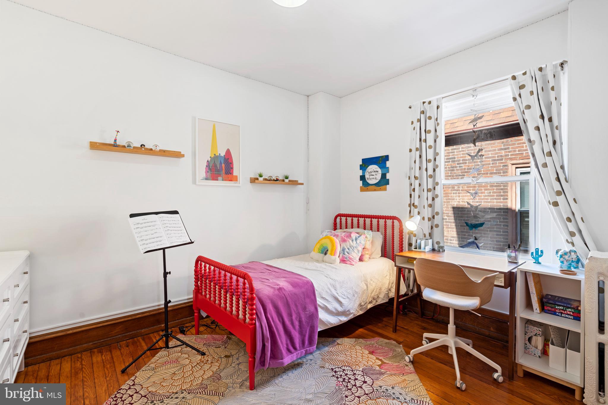 UNIVERSITY CITY - Residential