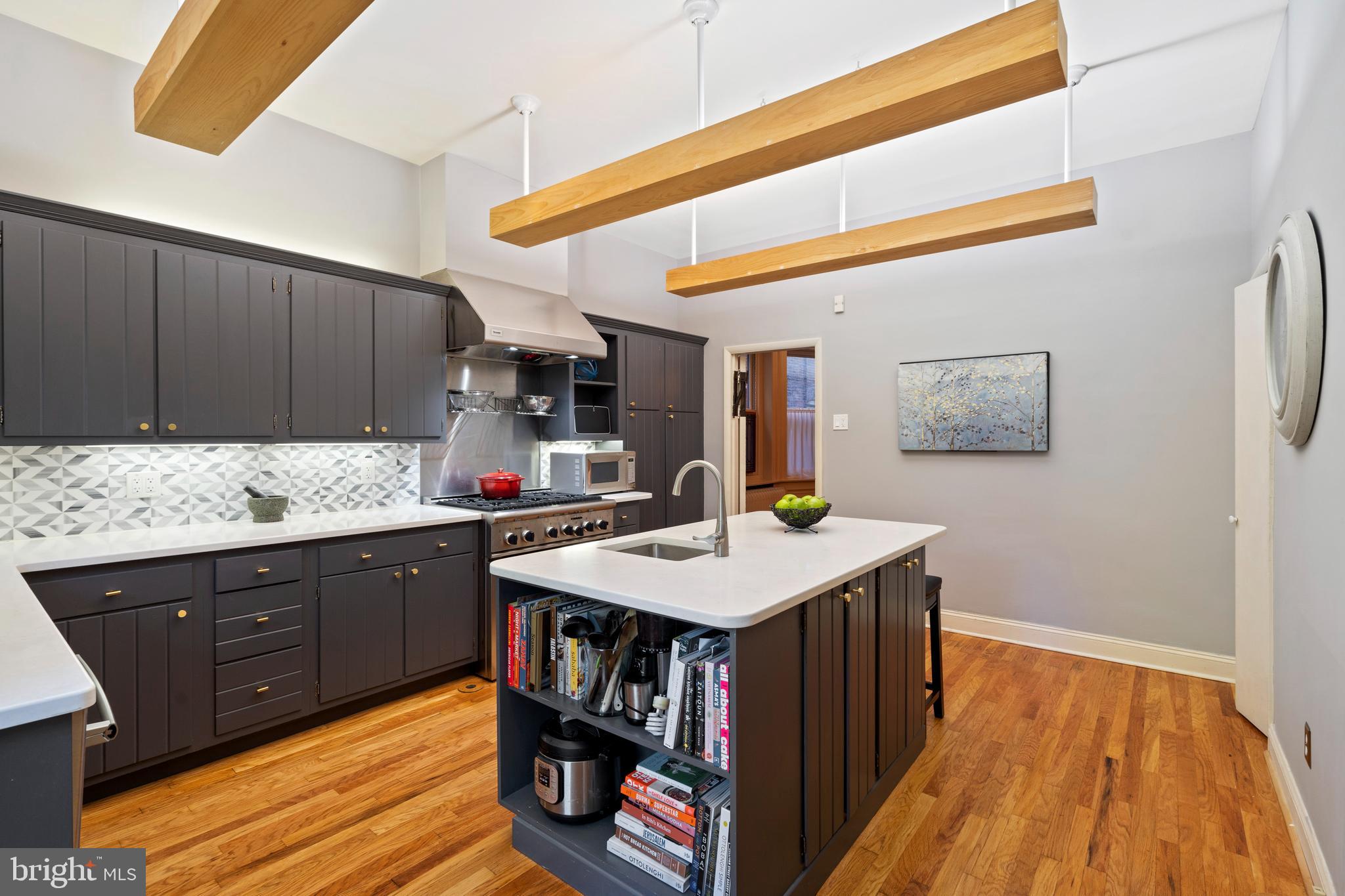 UNIVERSITY CITY - Residential