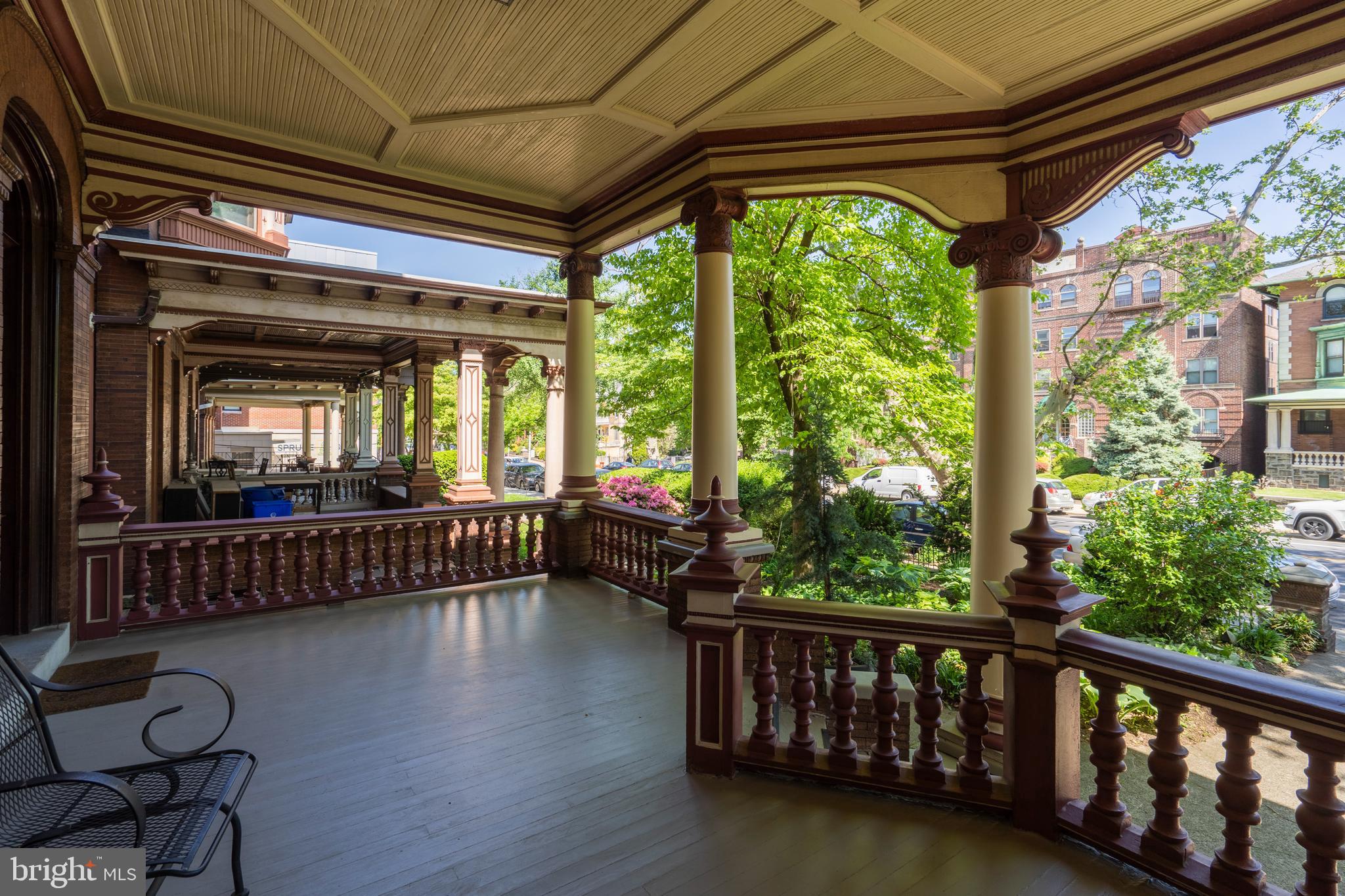 UNIVERSITY CITY - Residential