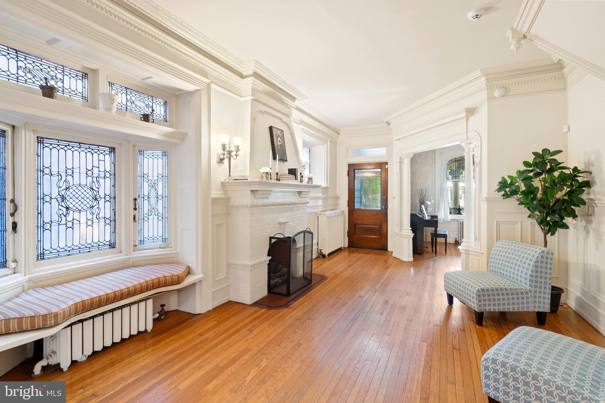 UNIVERSITY CITY - Residential