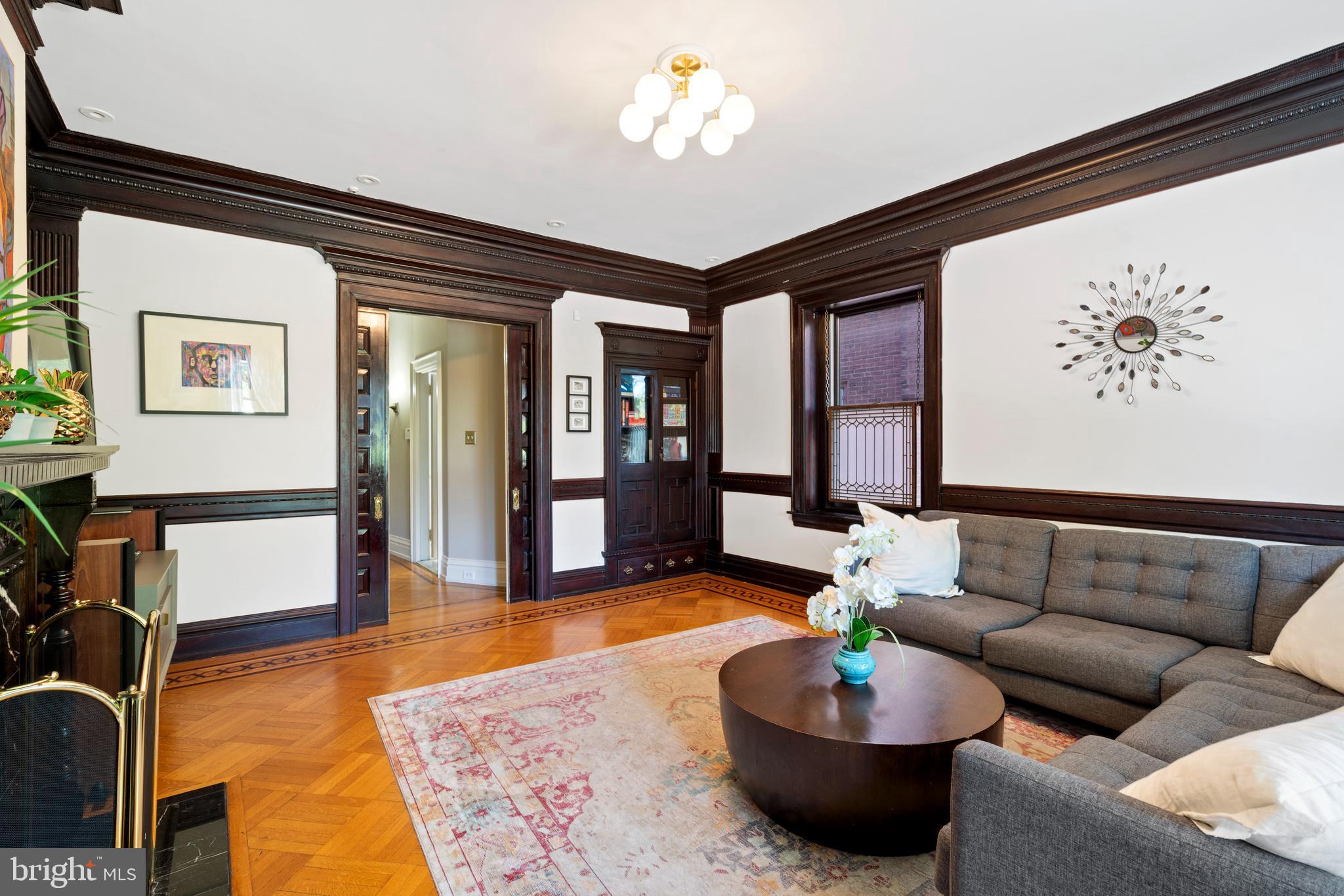 UNIVERSITY CITY - Residential