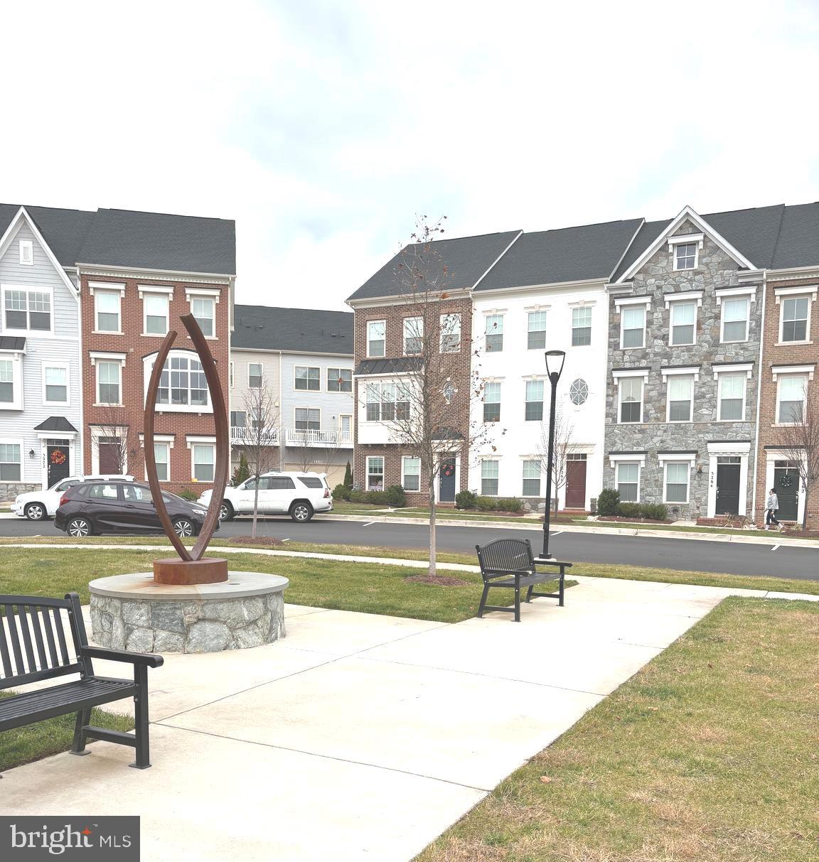 THE RETREAT AT WESTFIELDS - Residential Lease