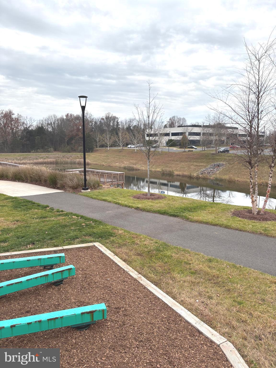 THE RETREAT AT WESTFIELDS - Residential Lease