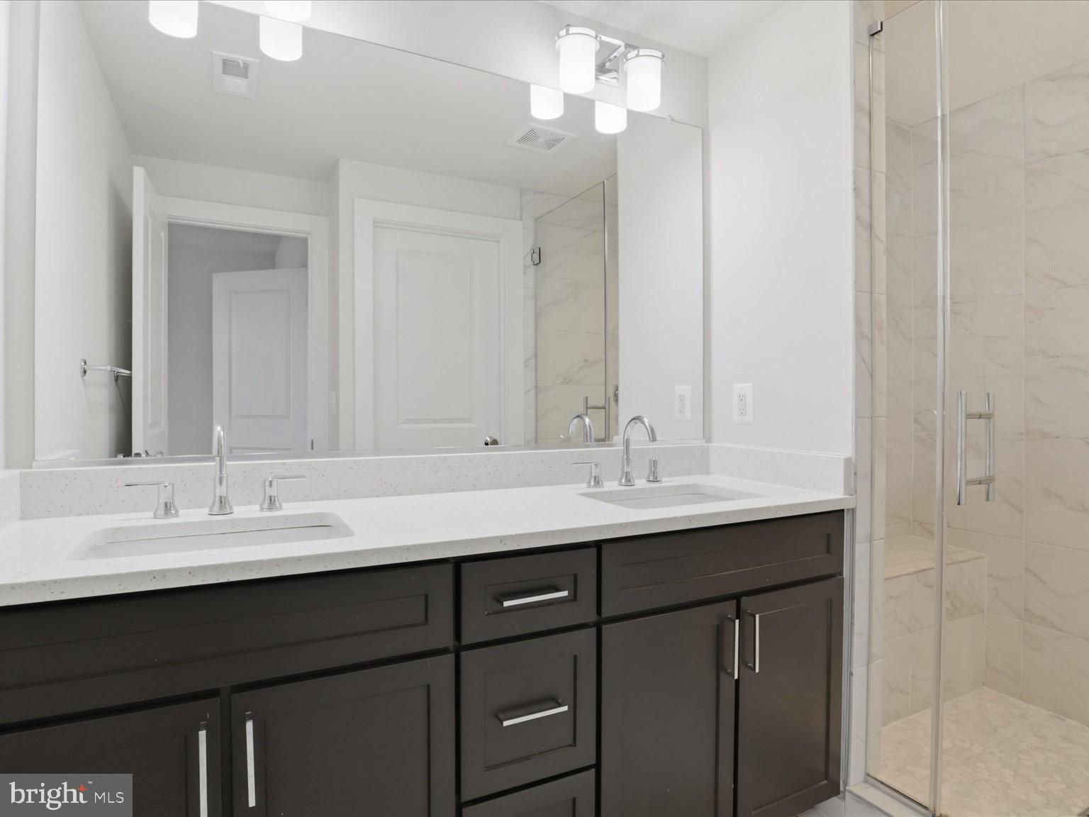 THE RETREAT AT WESTFIELDS - Residential Lease