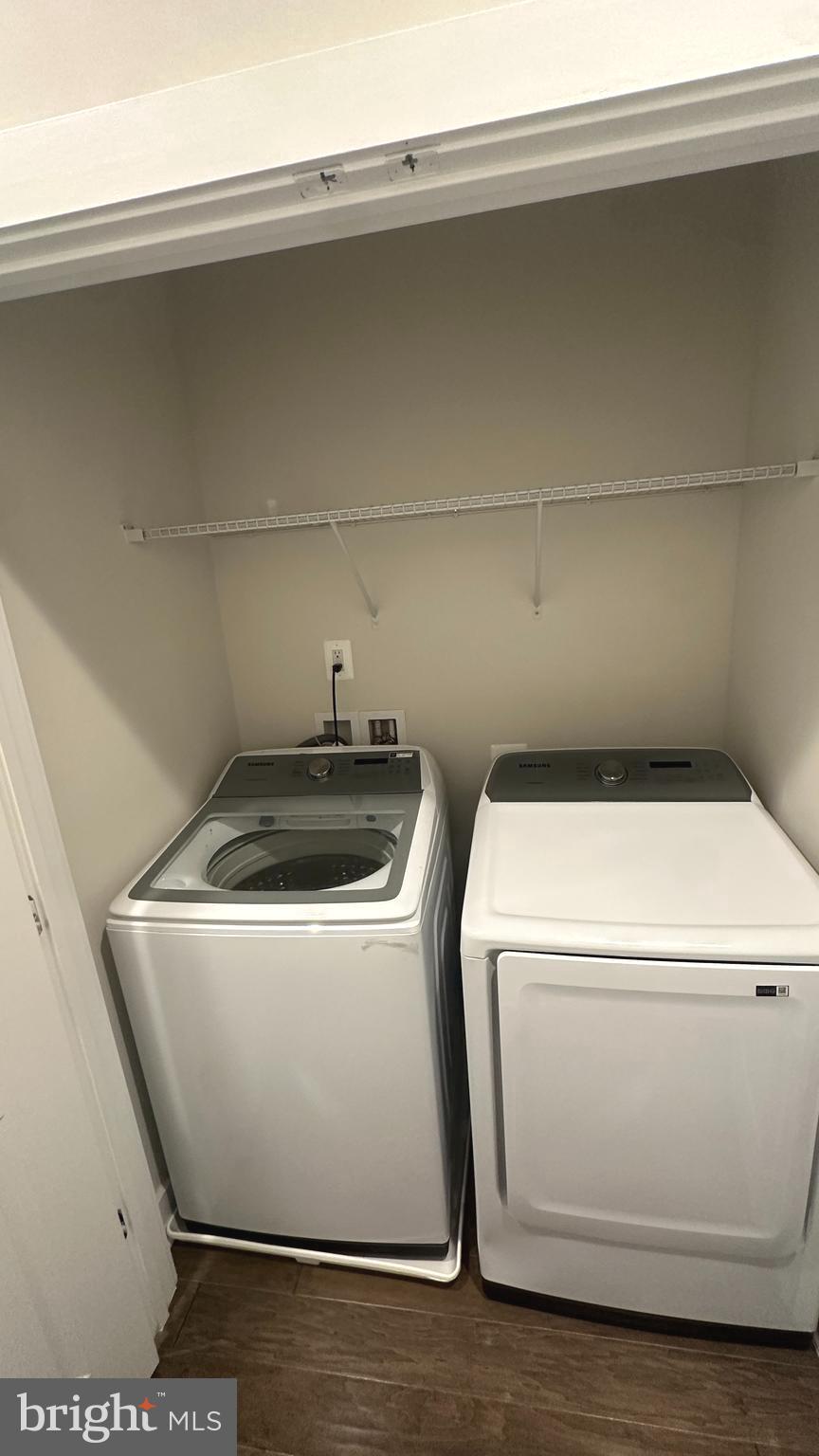 THE RETREAT AT WESTFIELDS - Residential Lease