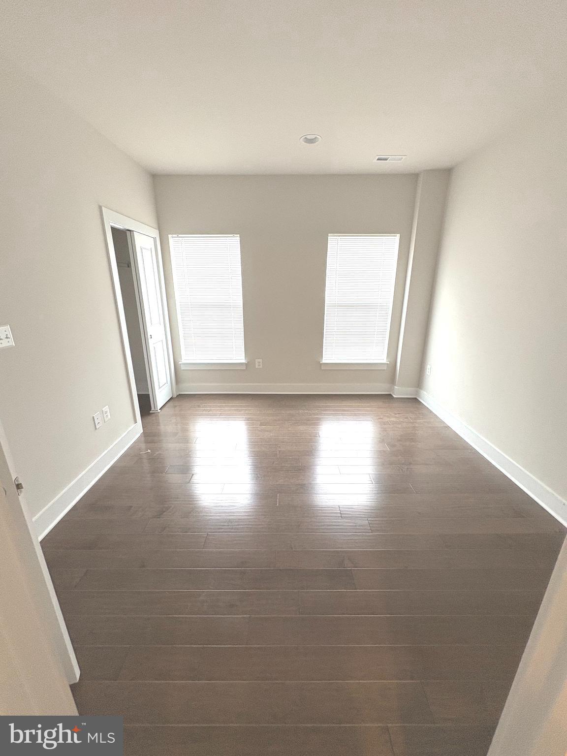 THE RETREAT AT WESTFIELDS - Residential Lease