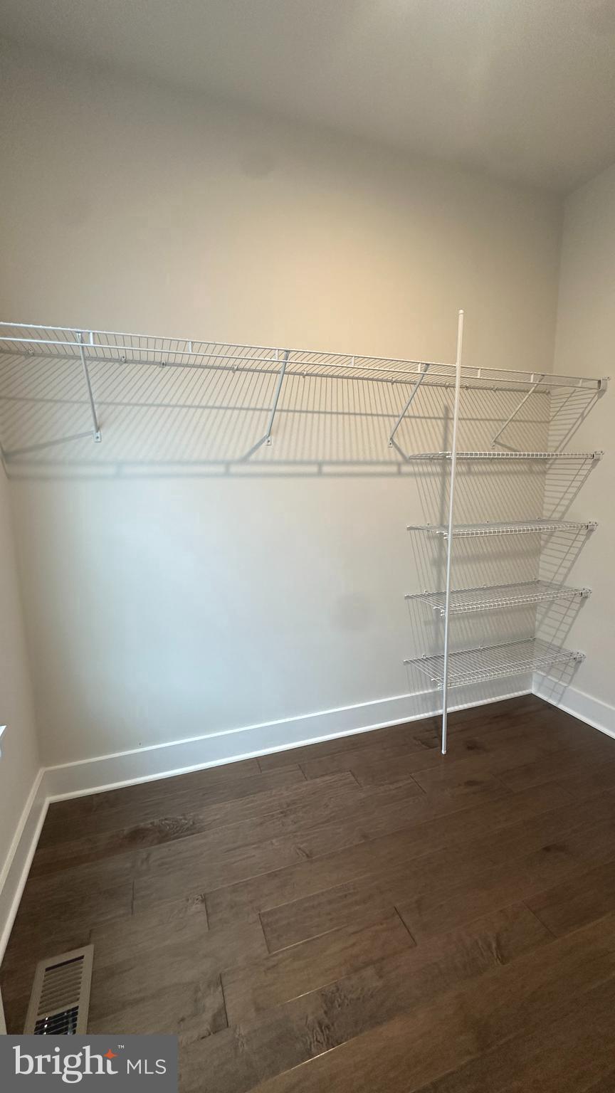 THE RETREAT AT WESTFIELDS - Residential Lease