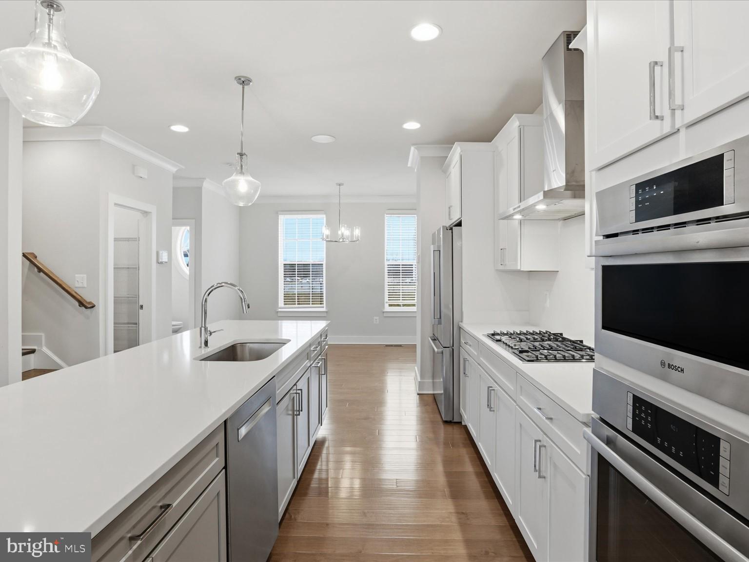 THE RETREAT AT WESTFIELDS - Residential Lease