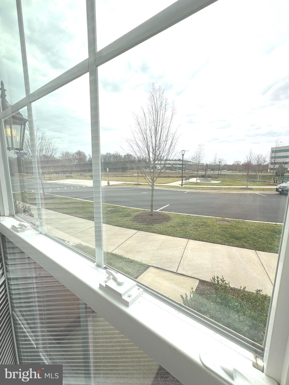 THE RETREAT AT WESTFIELDS - Residential Lease