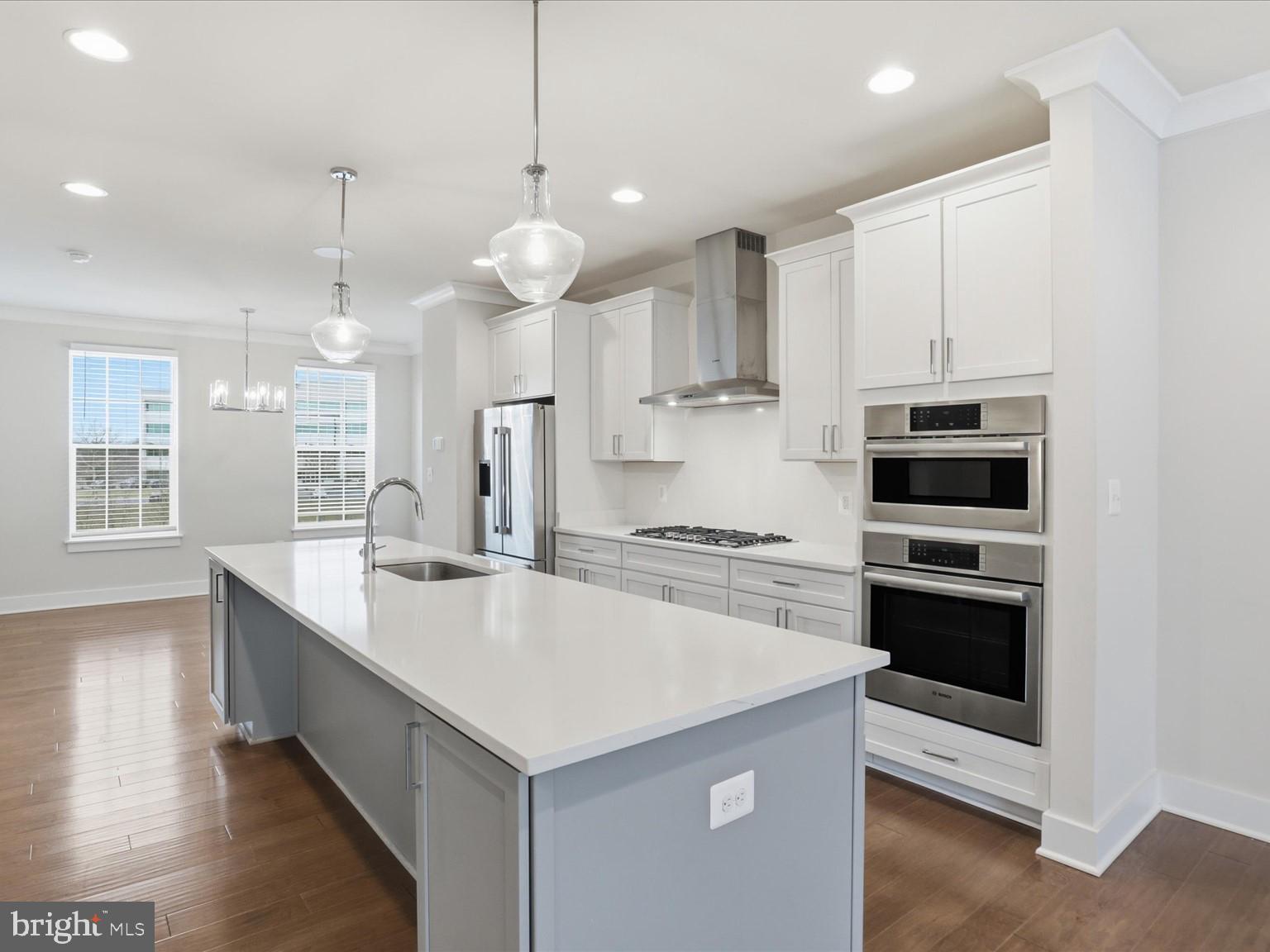 THE RETREAT AT WESTFIELDS - Residential Lease