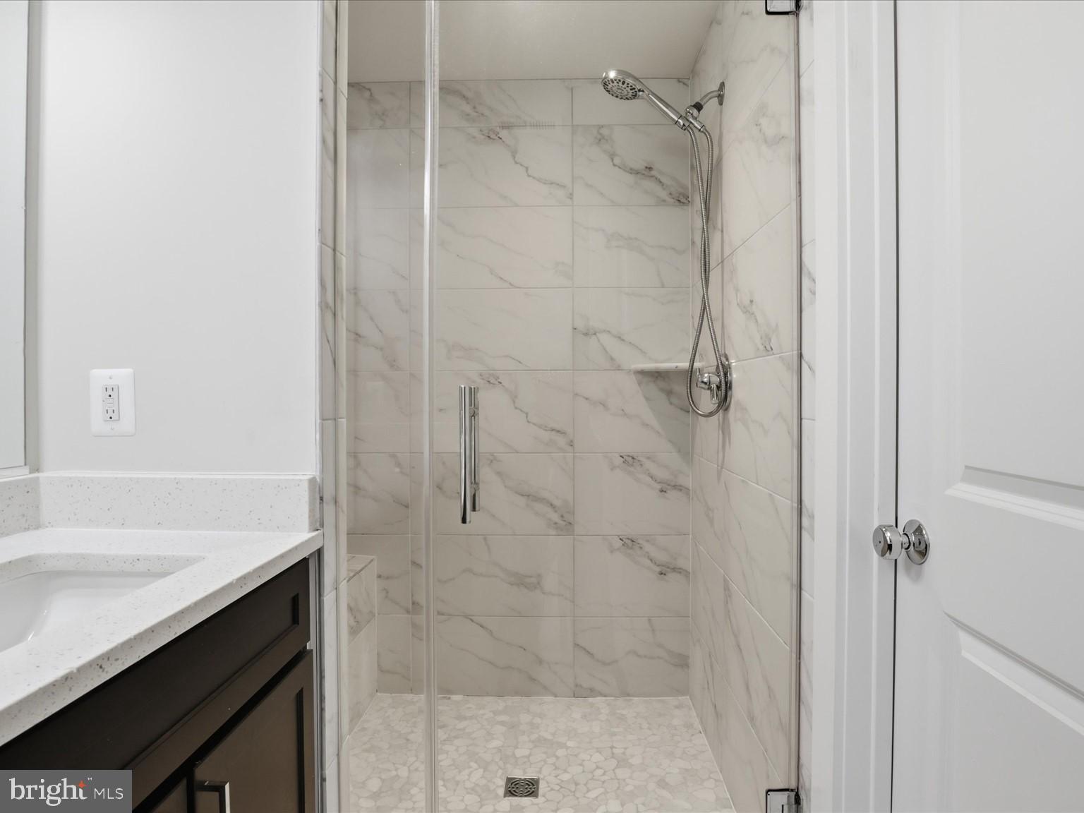 THE RETREAT AT WESTFIELDS - Residential Lease