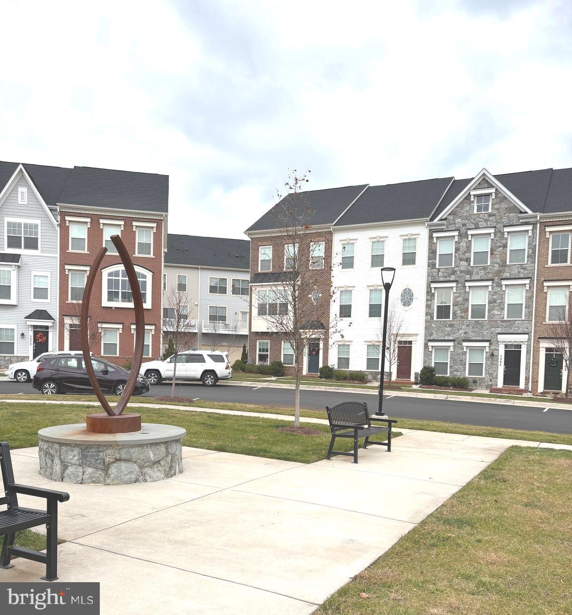 THE RETREAT AT WESTFIELDS - Residential Lease