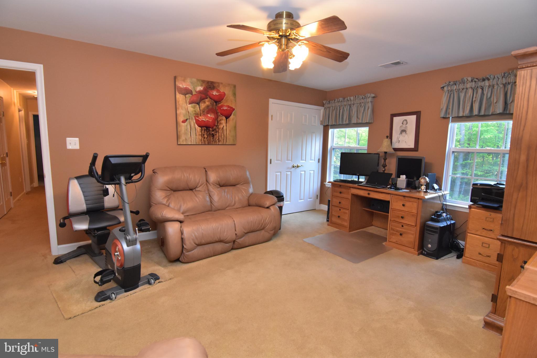 CHESTNUT HILLS - Residential