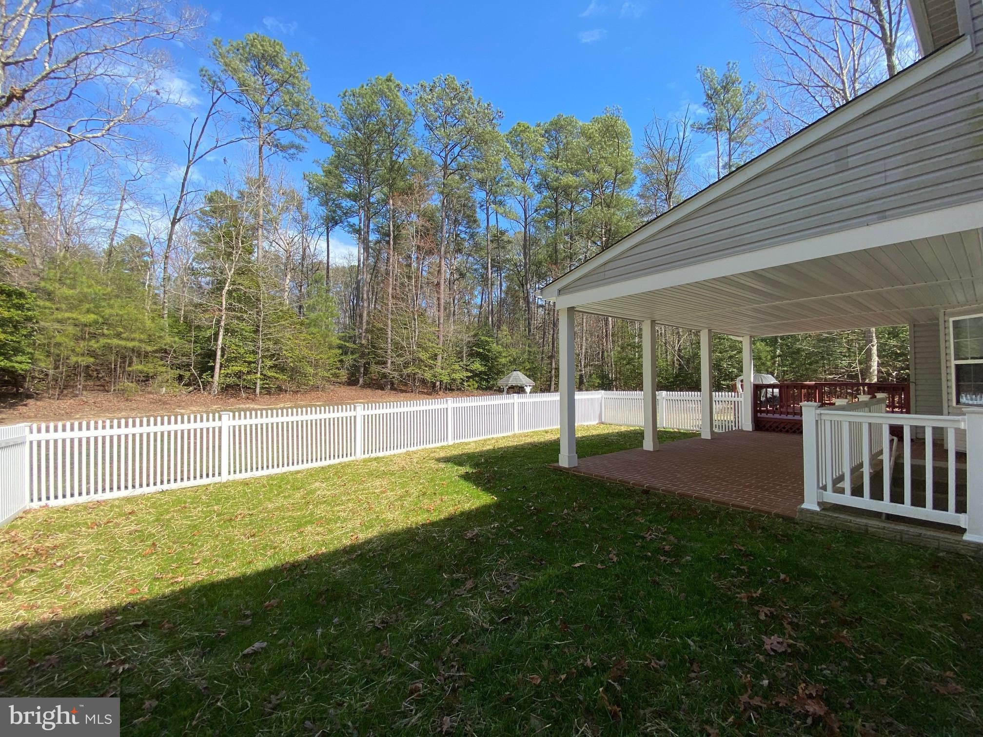 CHESTNUT HILLS - Residential