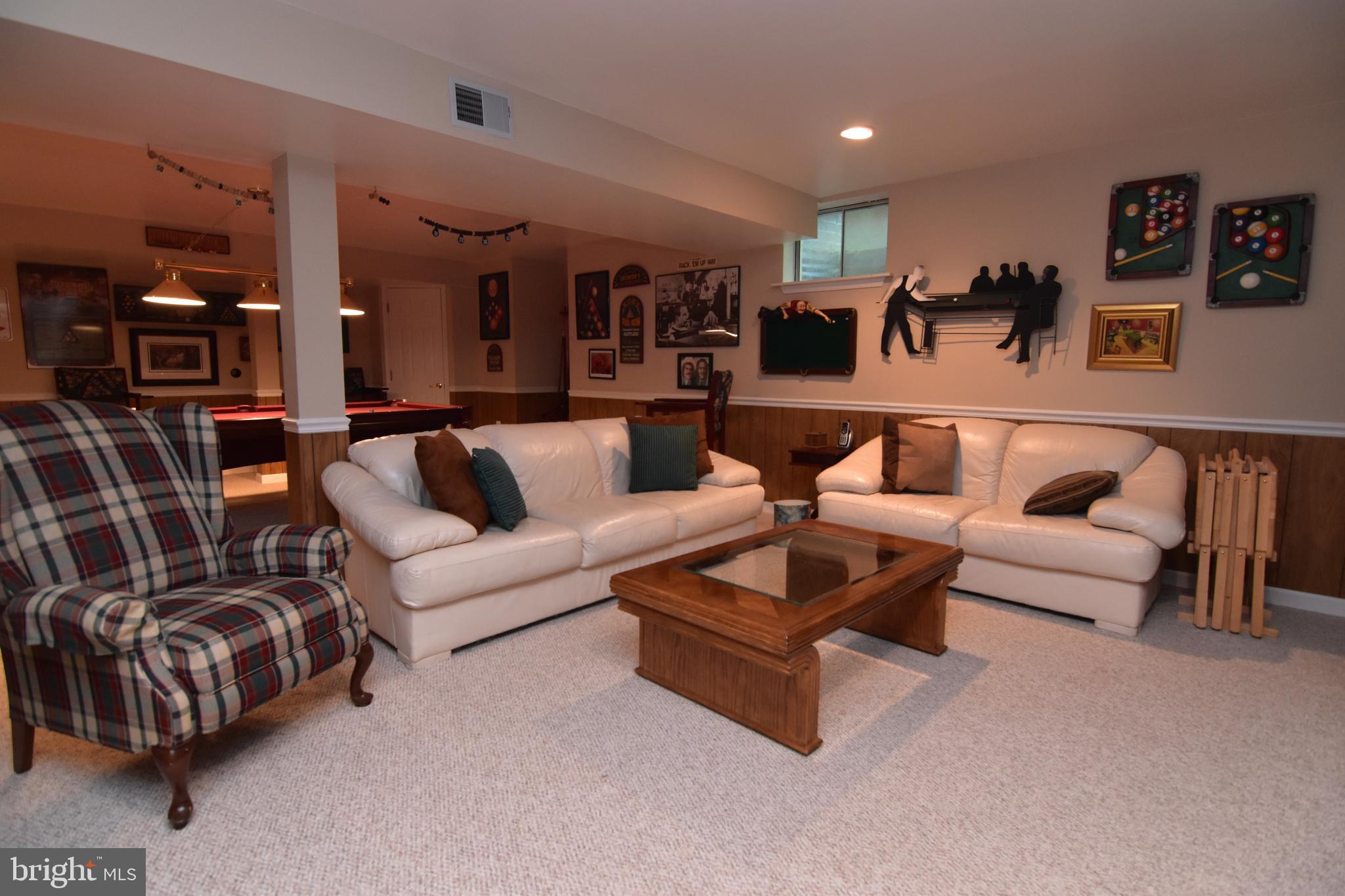 CHESTNUT HILLS - Residential