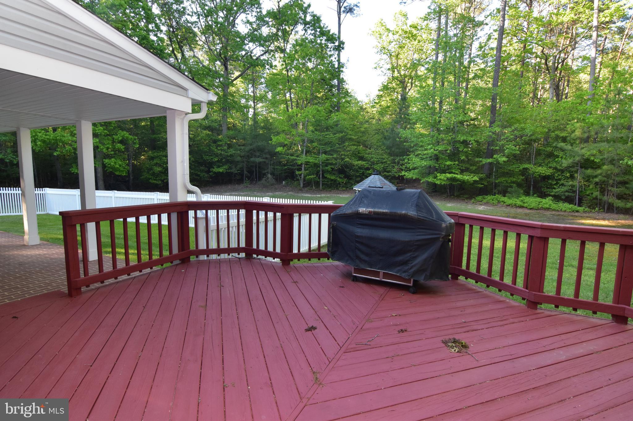 CHESTNUT HILLS - Residential