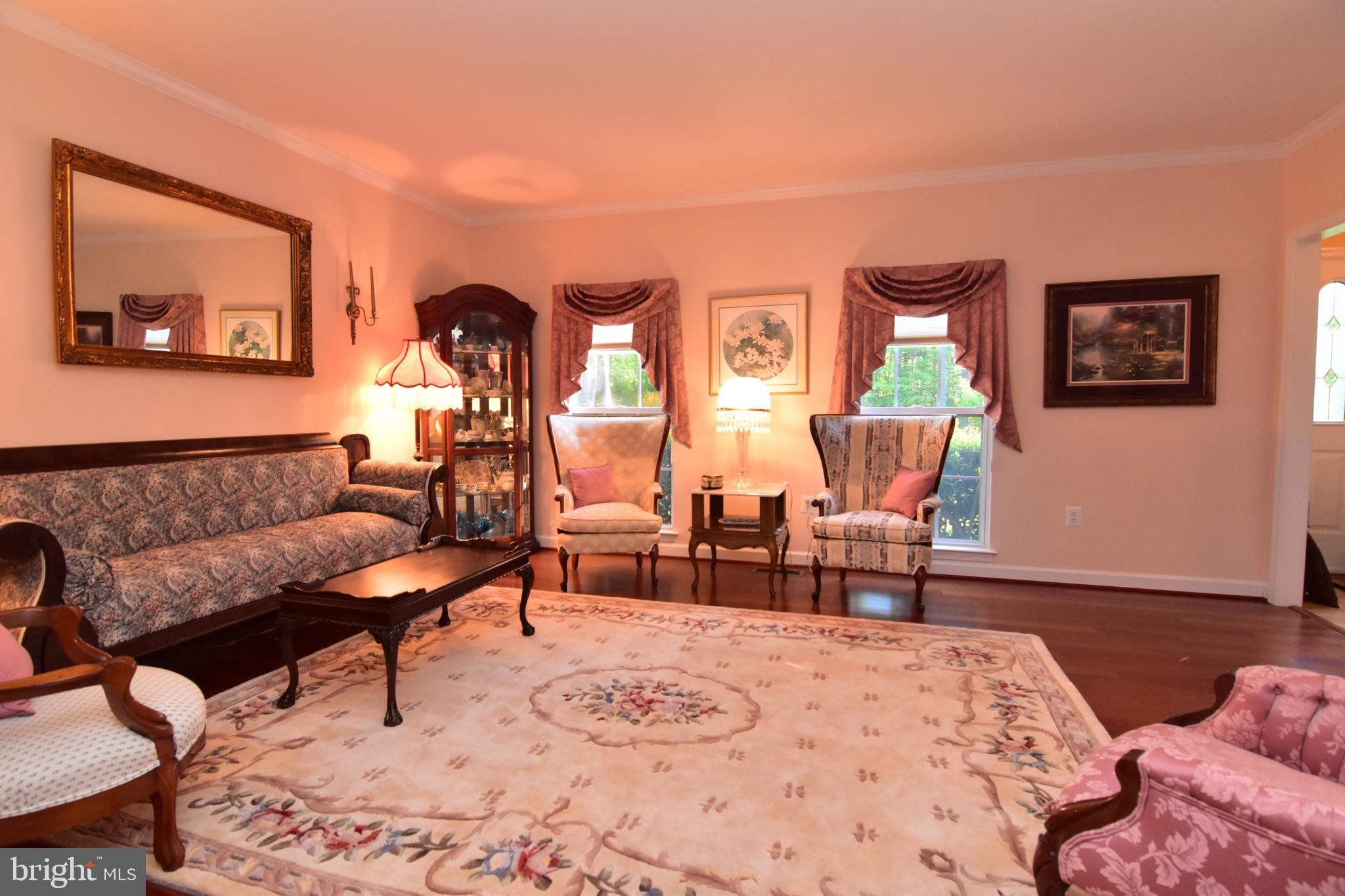 CHESTNUT HILLS - Residential