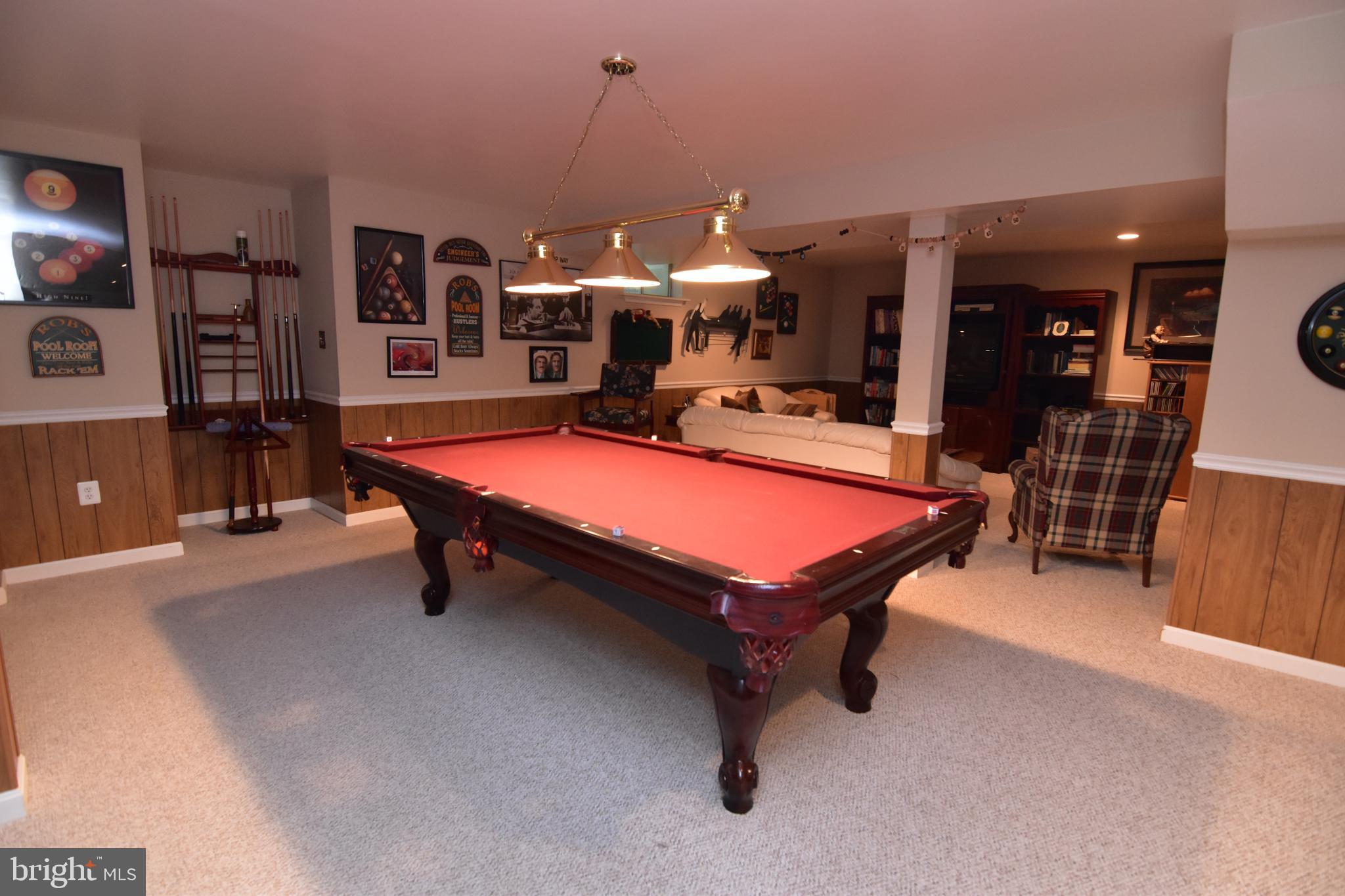 CHESTNUT HILLS - Residential