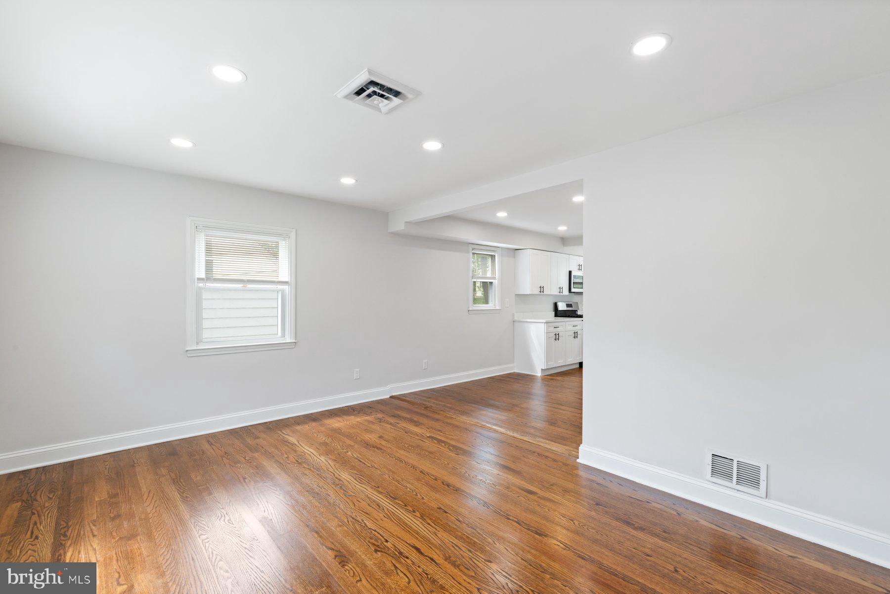 OAK SUMMIT - Residential