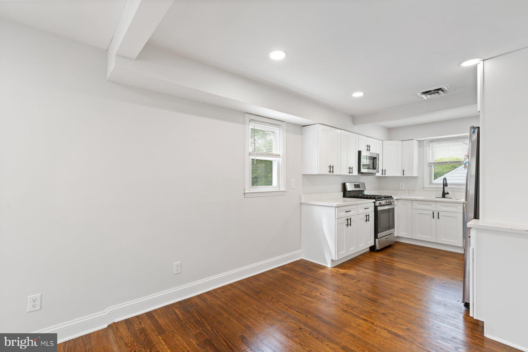 OAK SUMMIT - Residential
