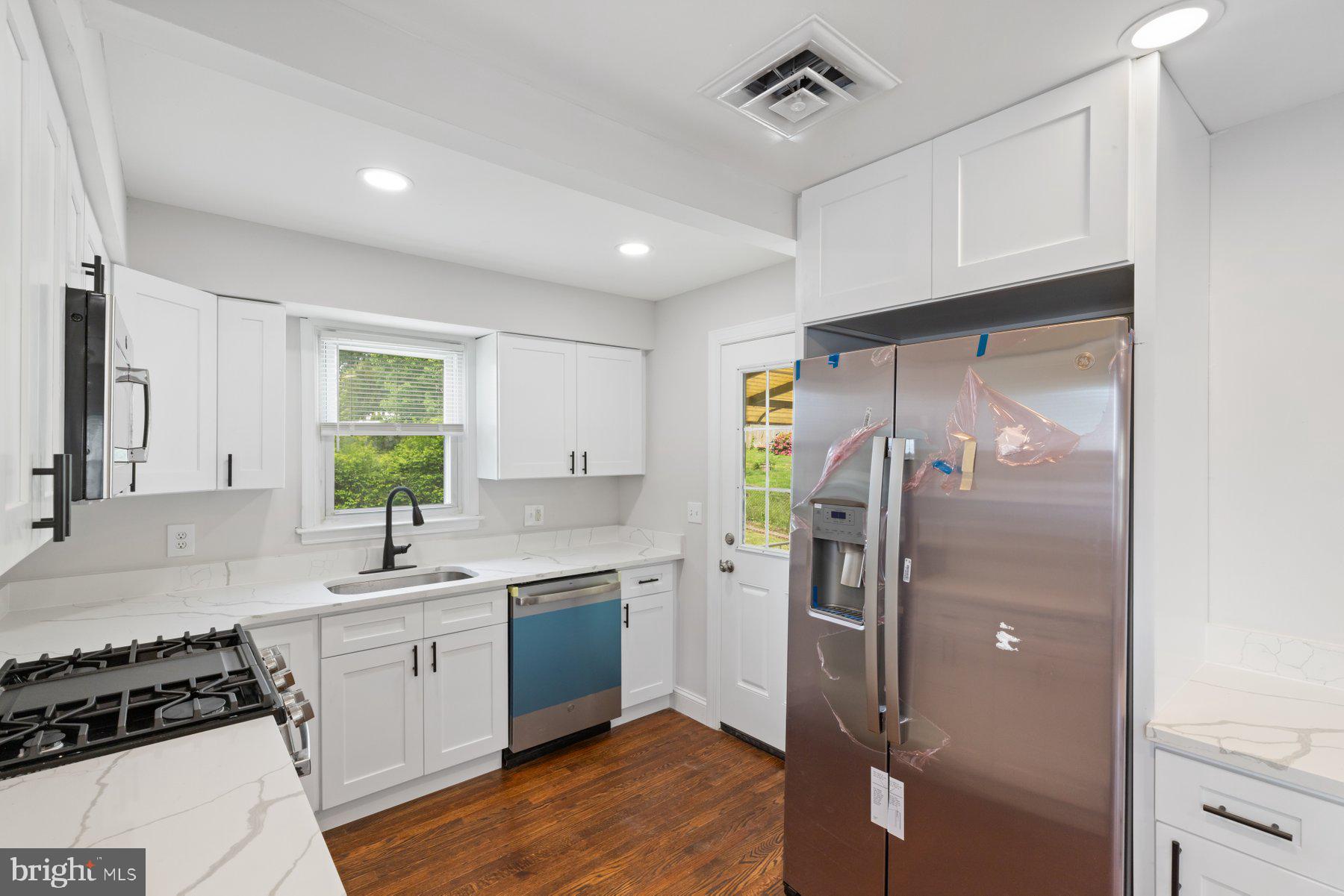 OAK SUMMIT - Residential