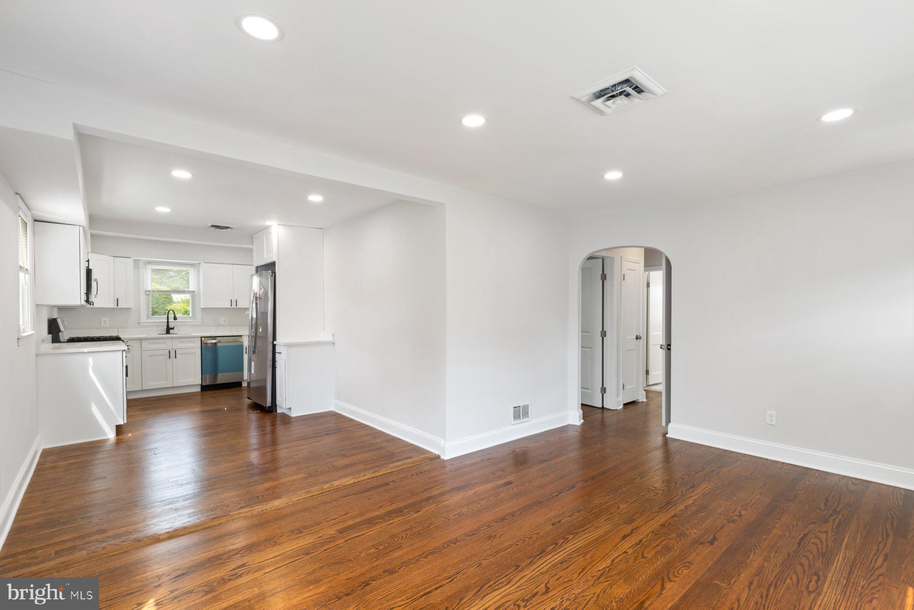 OAK SUMMIT - Residential