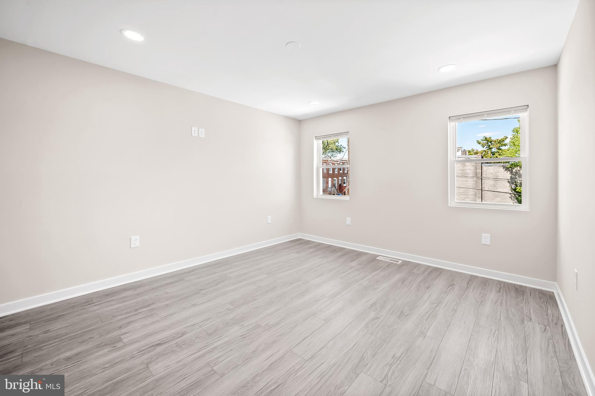 HARWOOD - Residential