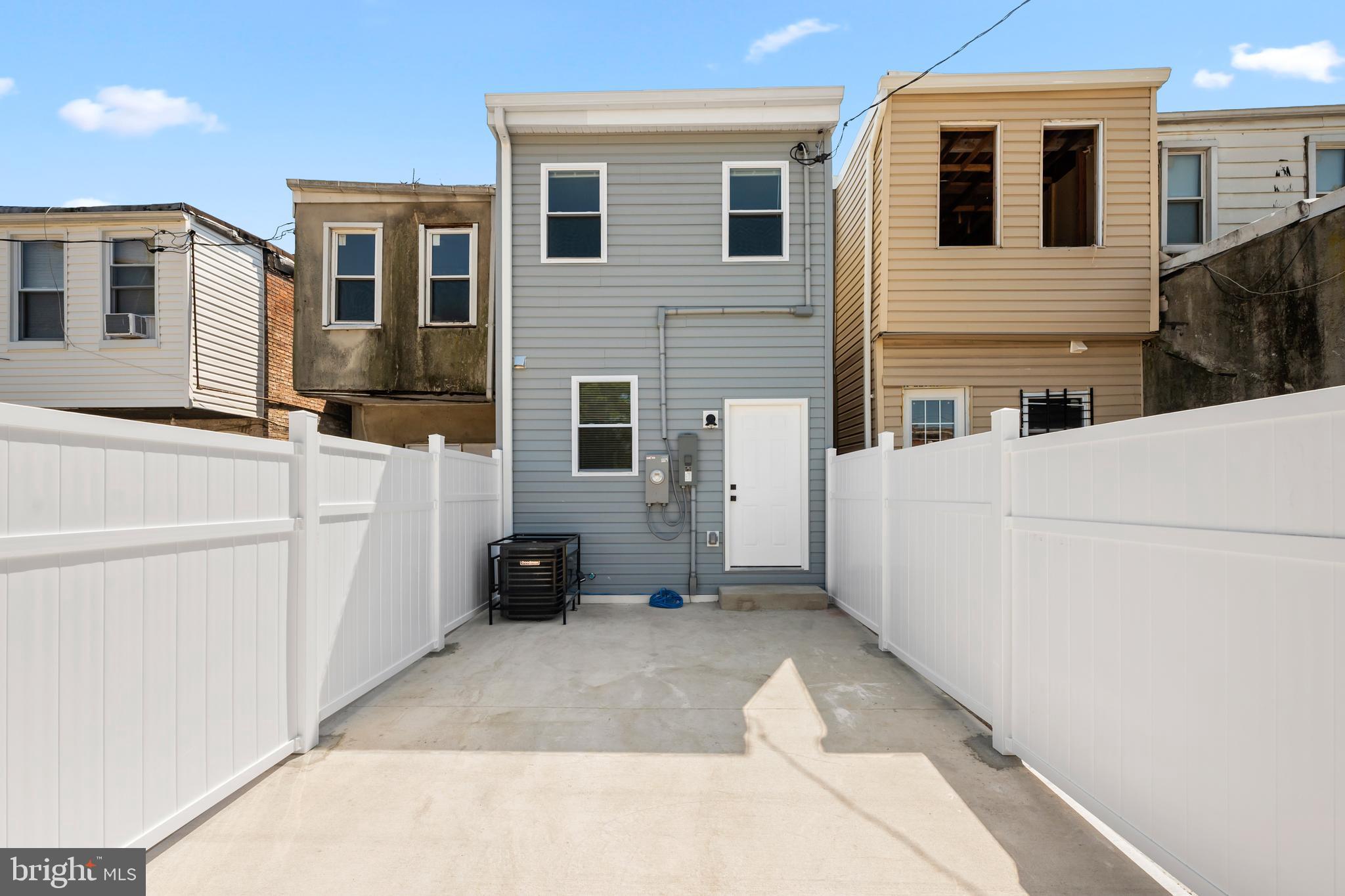 HARWOOD - Residential