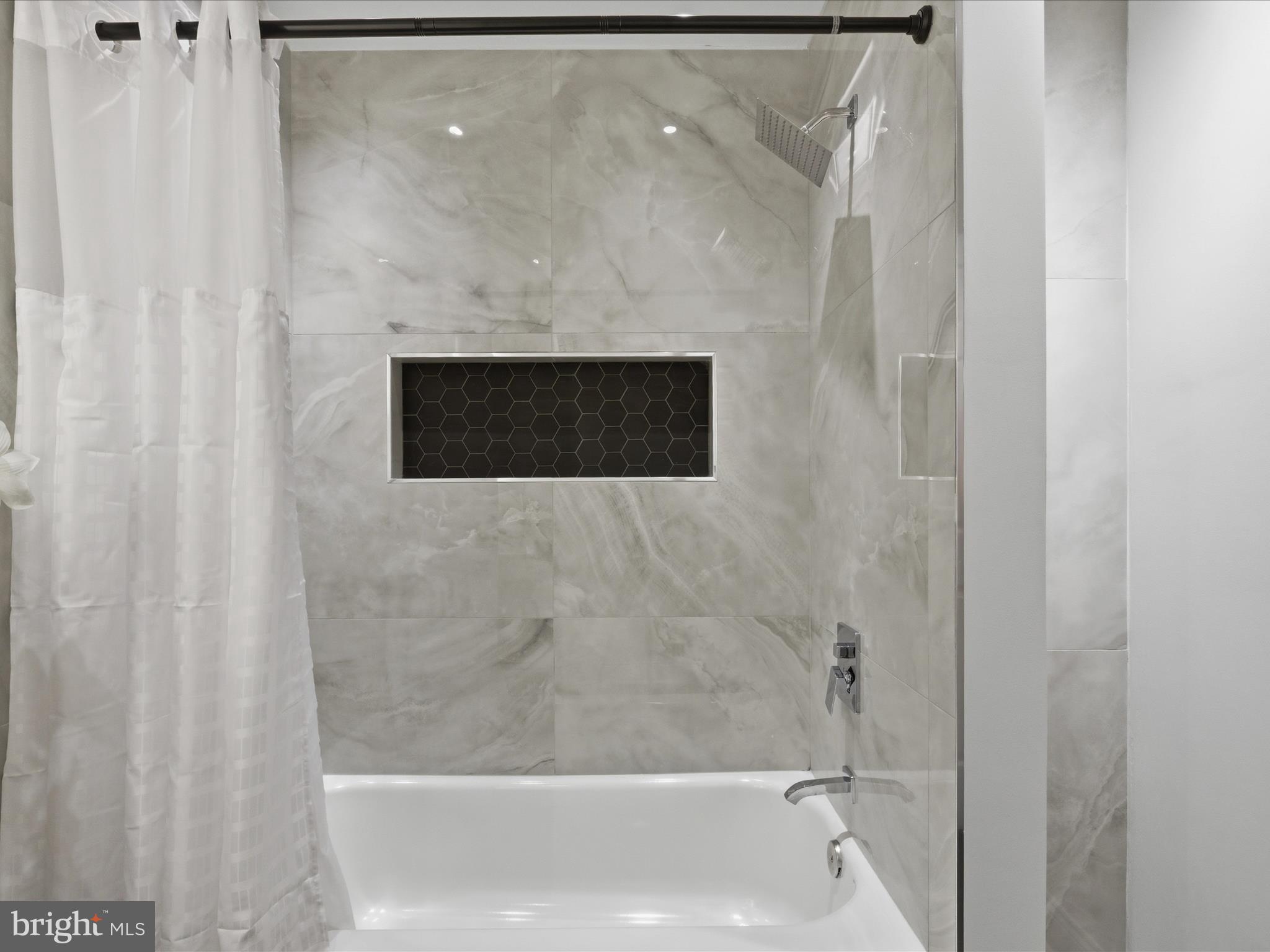 WILLOW GROVE - Residential