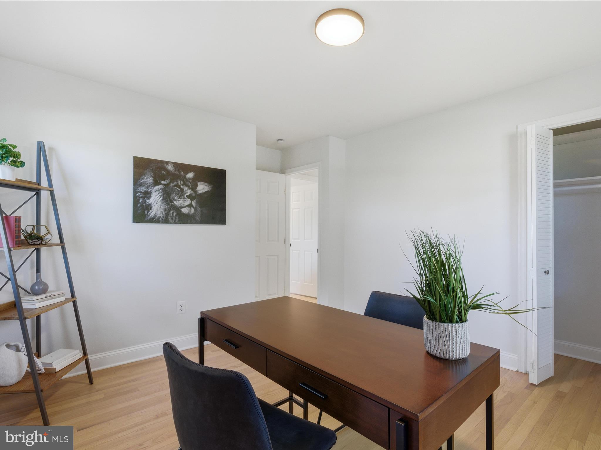 WILLOW GROVE - Residential