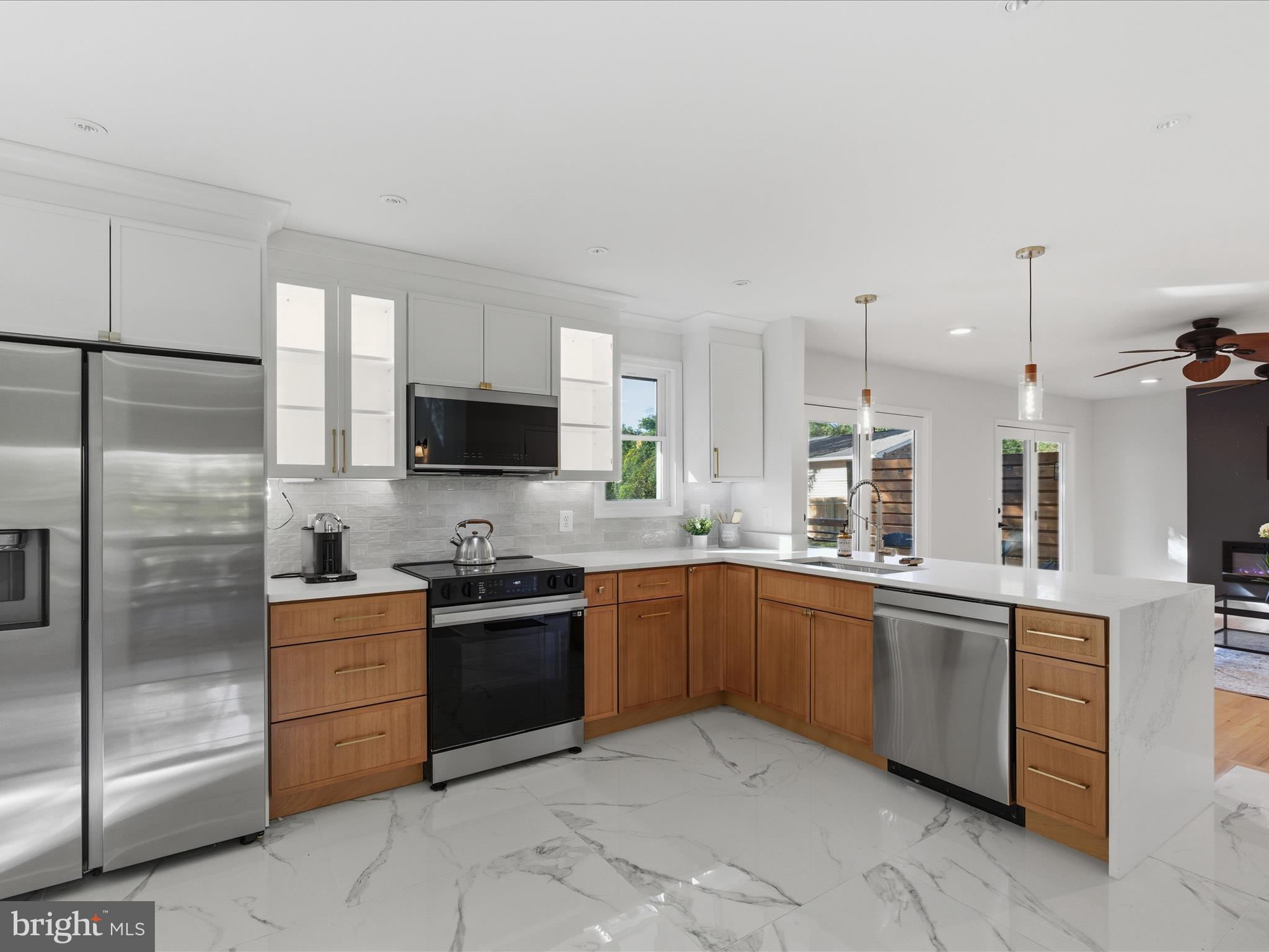 WILLOW GROVE - Residential